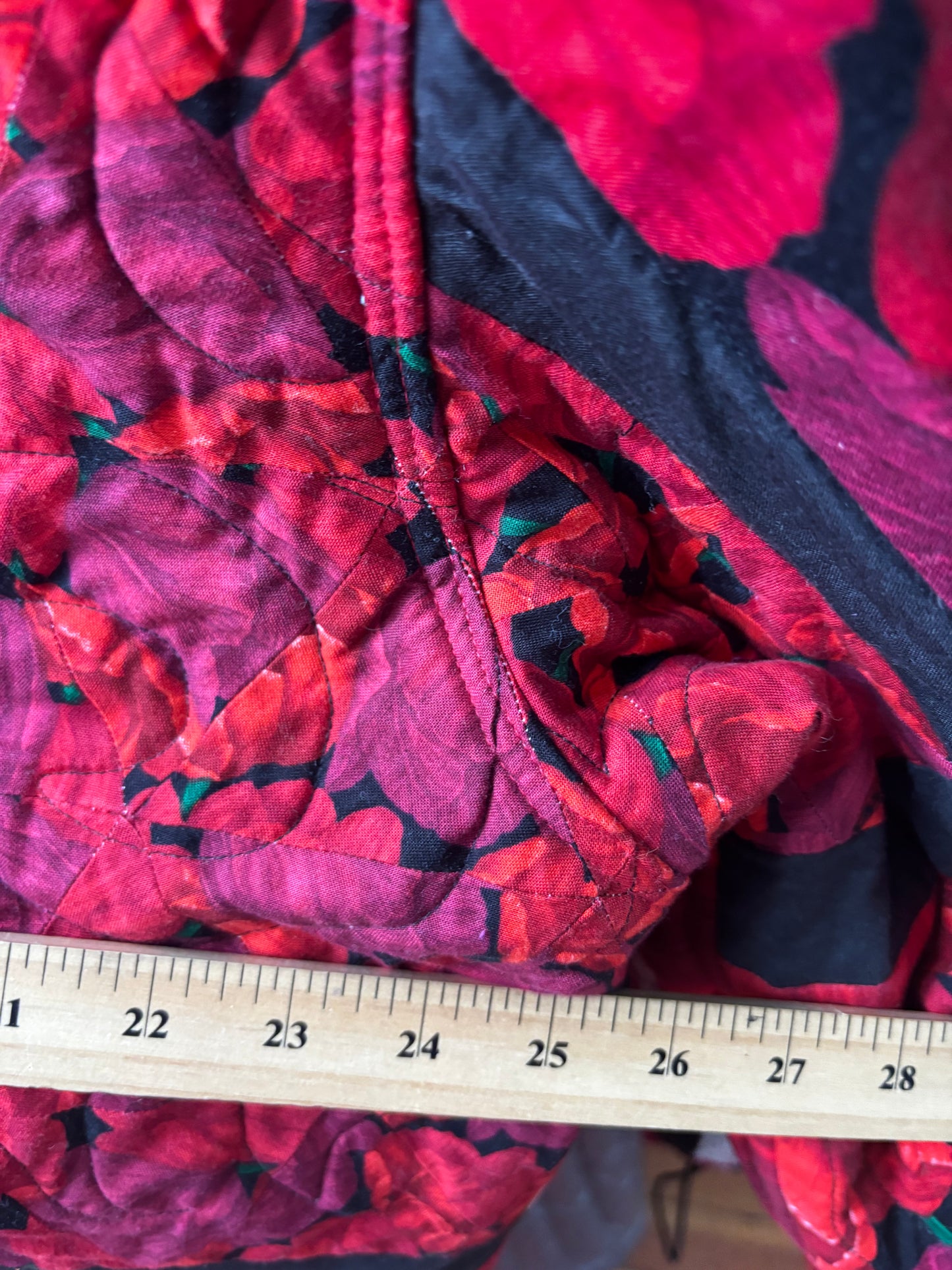 size XL quilted jacket by Woodbrick - extra long classic cut, red tulips