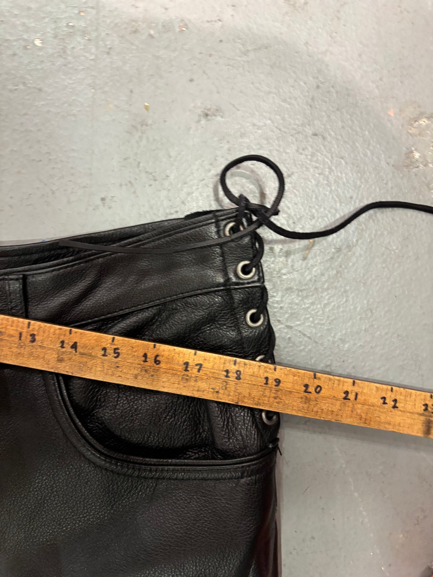 size 44 black heavy leather Classic Leather Gear pants