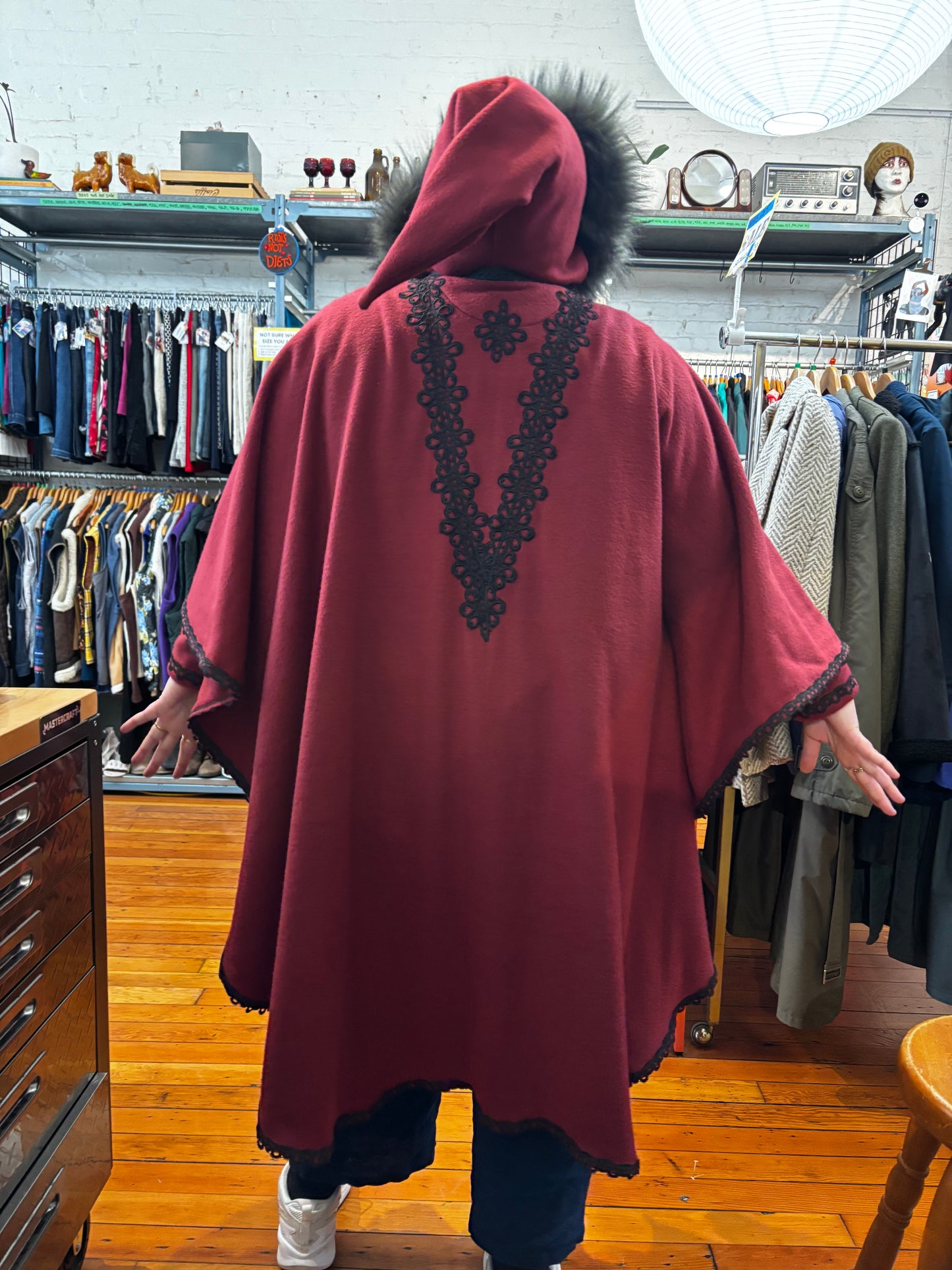 size 2X burgundy fleece cape Funki Fairie jacket - with detachable cap