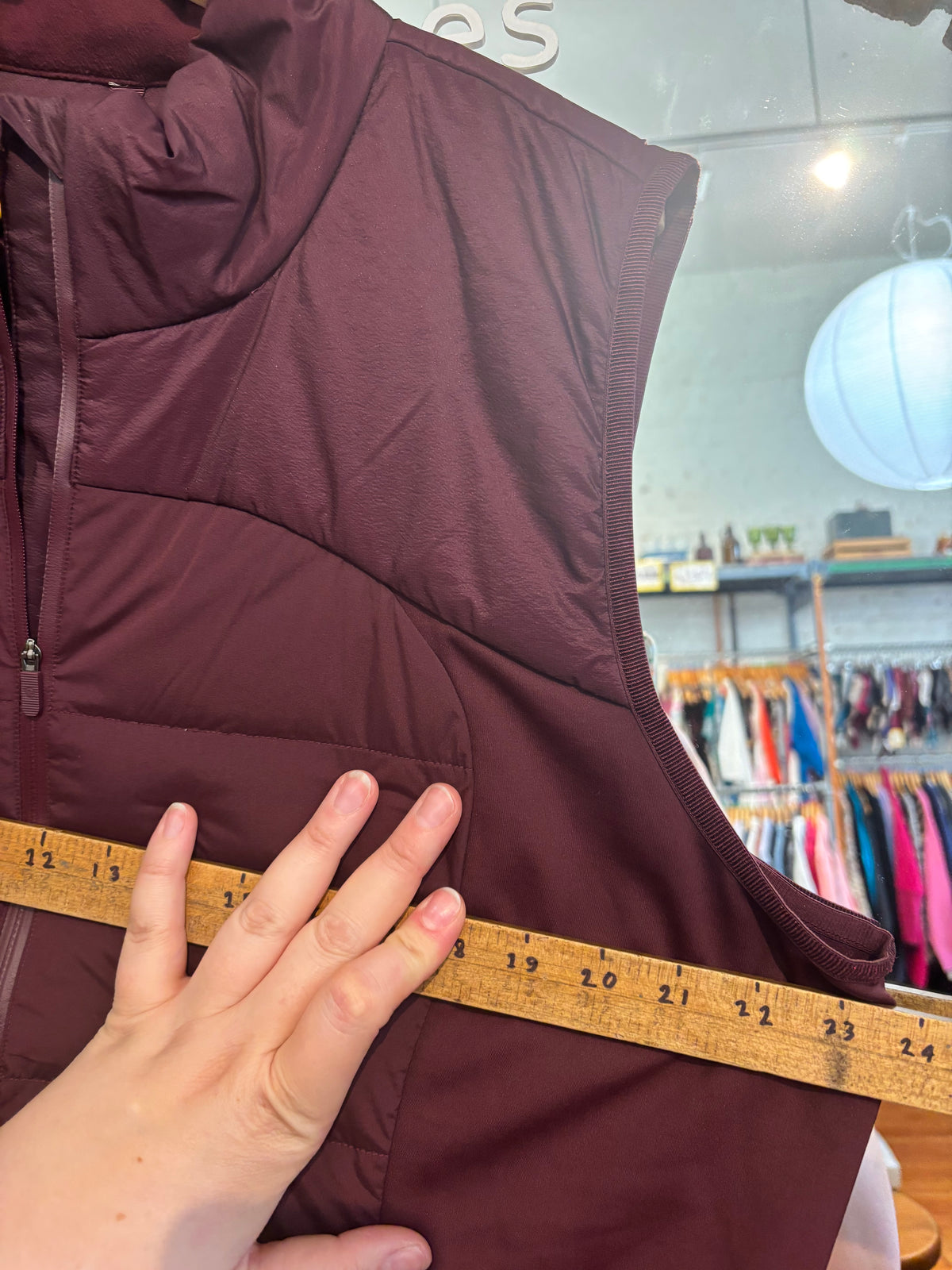size 20 burgundy DOWN Lululemon vest - puffer