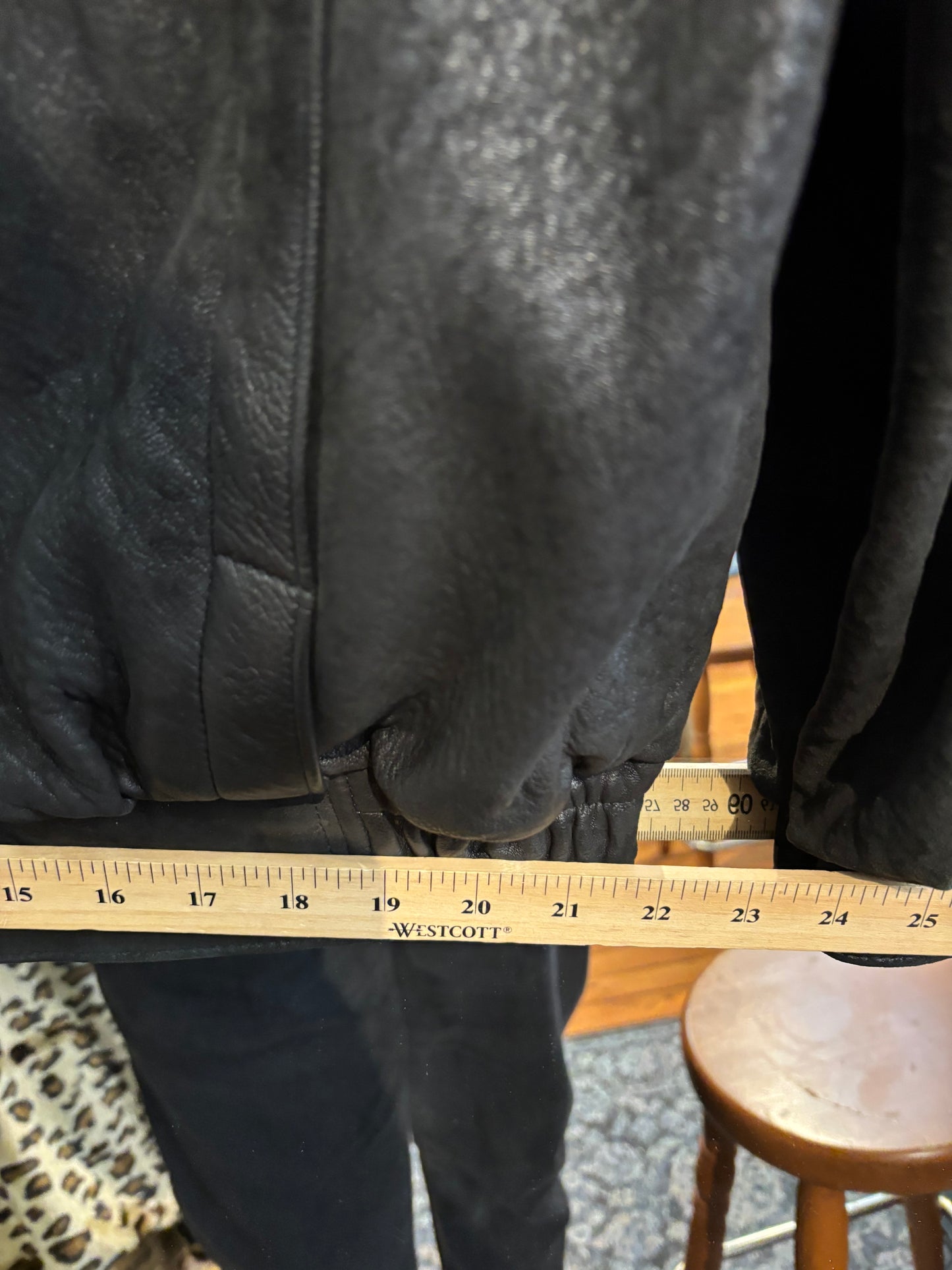 Size 46 tall black leather The Boutique of leathers jacket