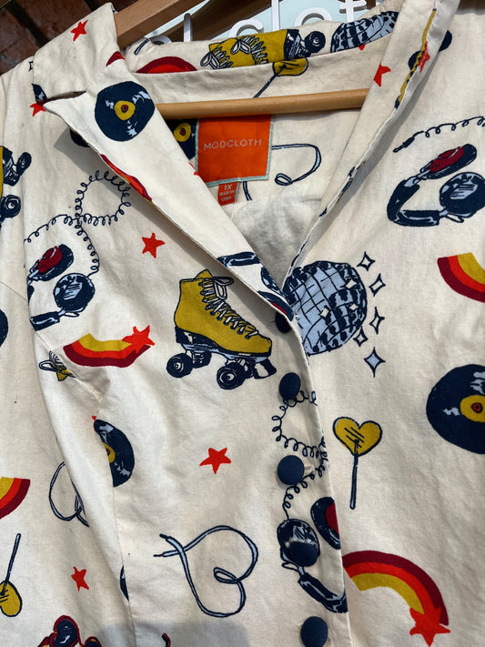 size 1X cream with rollerskates Modcloth dress - mid
