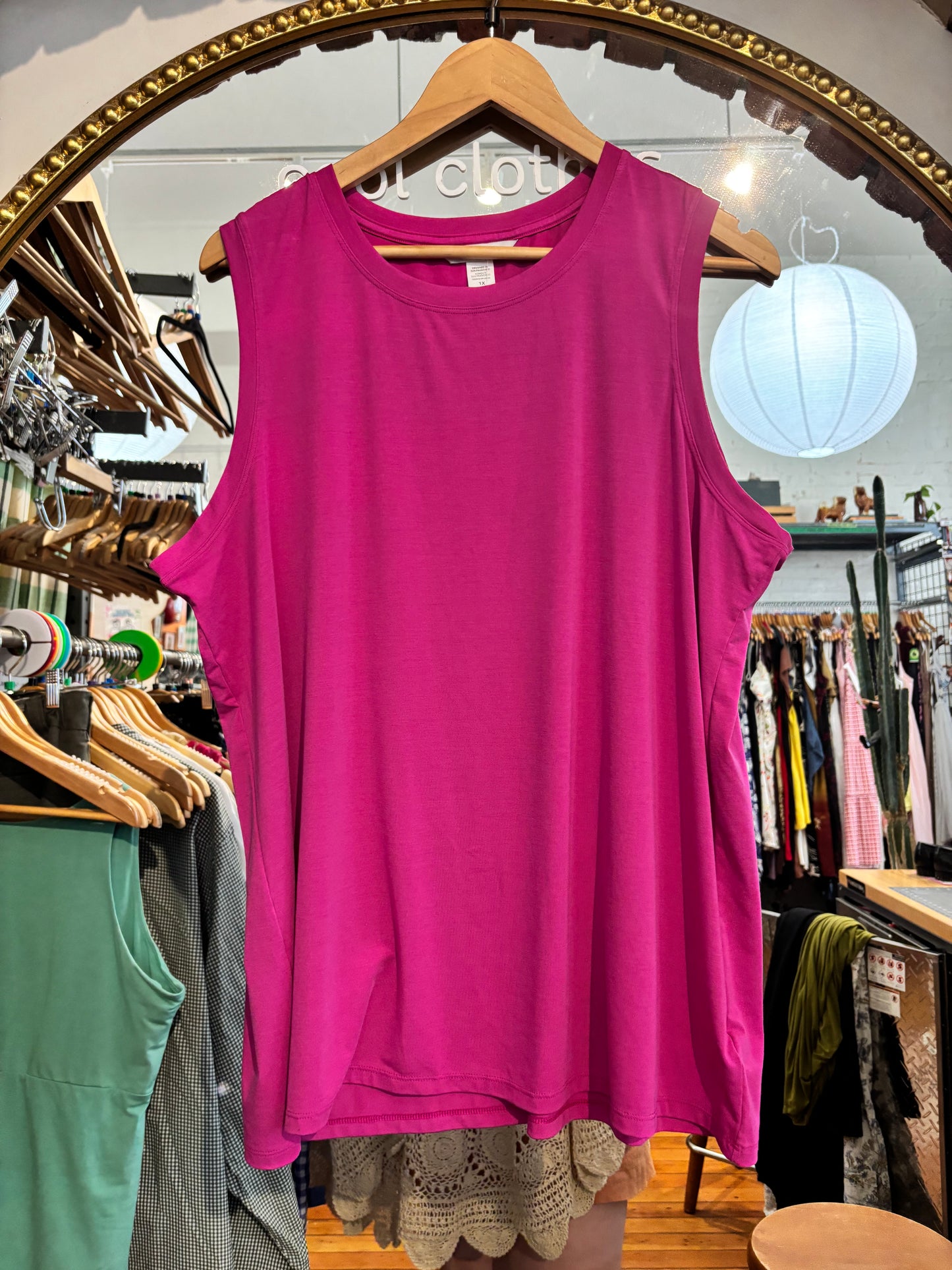size 1X fuschia Athleta tank