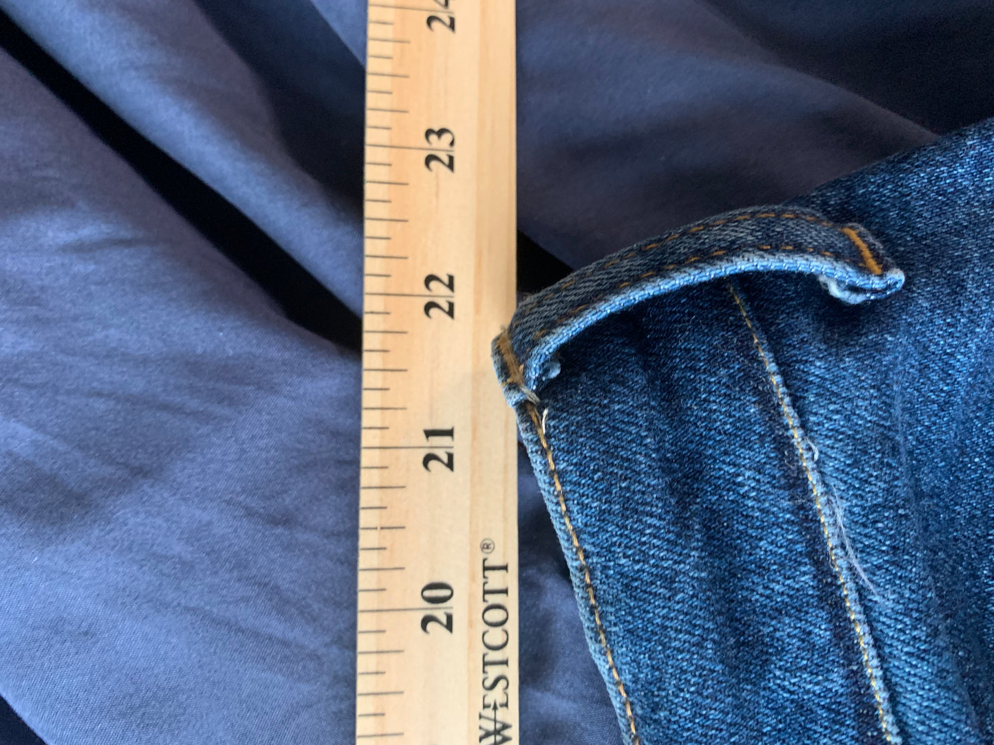 Size 2X Levis Bootcut Jeans (size 22)