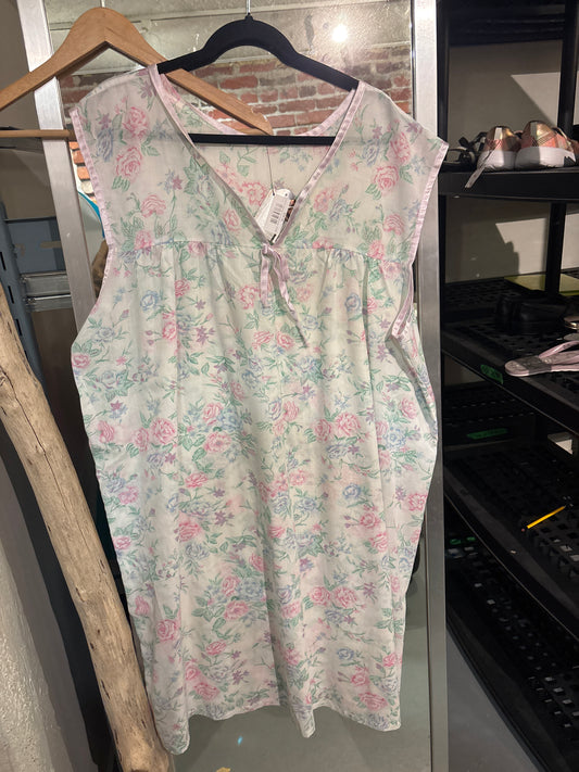 Size XXL sheer pink floral Vintage Dress
