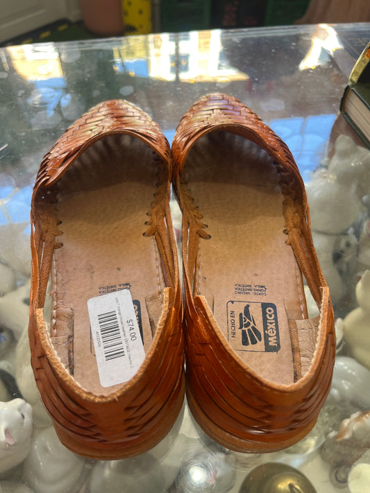 size 7 orange brown leather VINTAGE Hecho En shoes - hecho