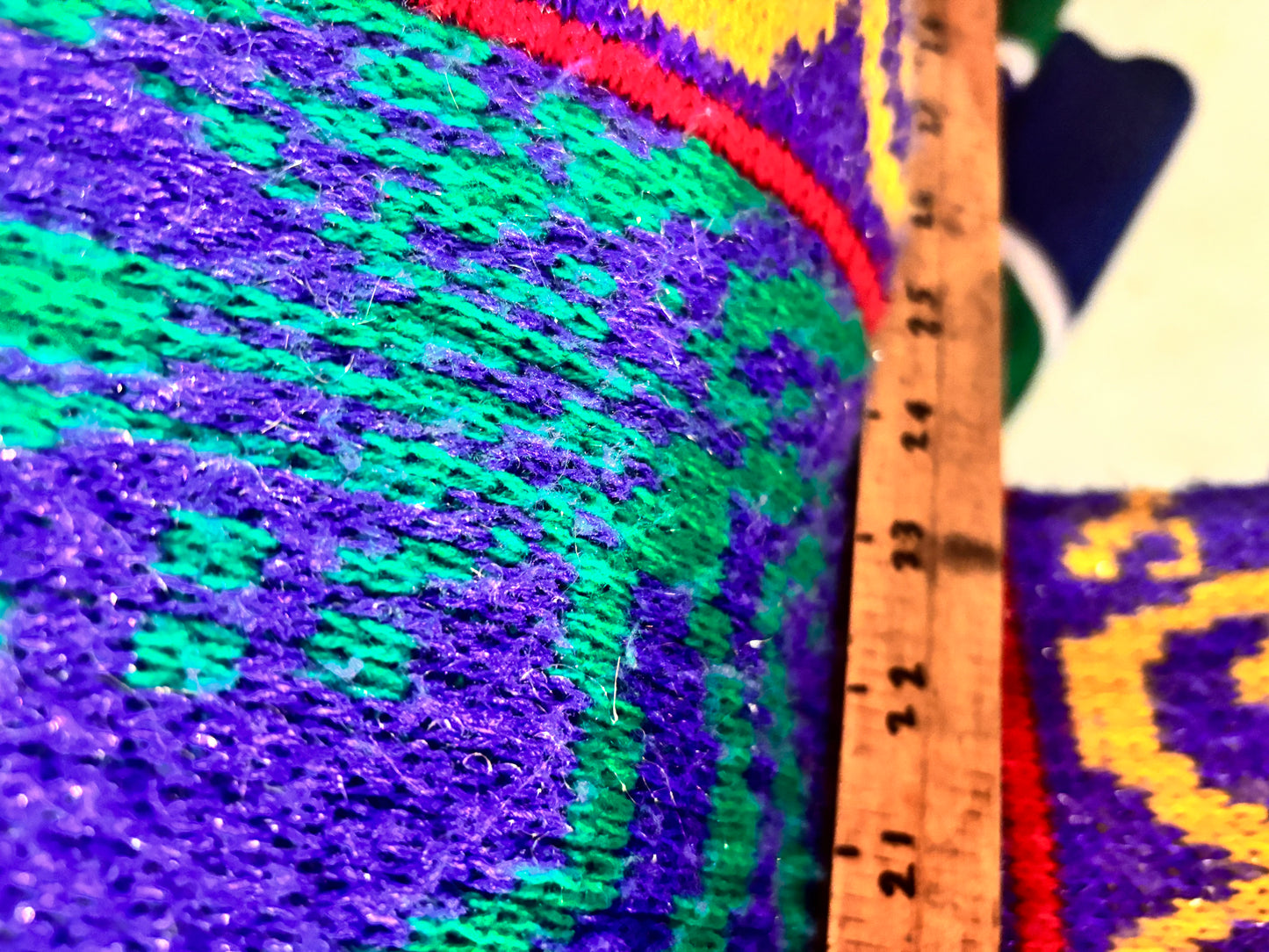 Size L brights patterned sweater Vintage Oui Sweater