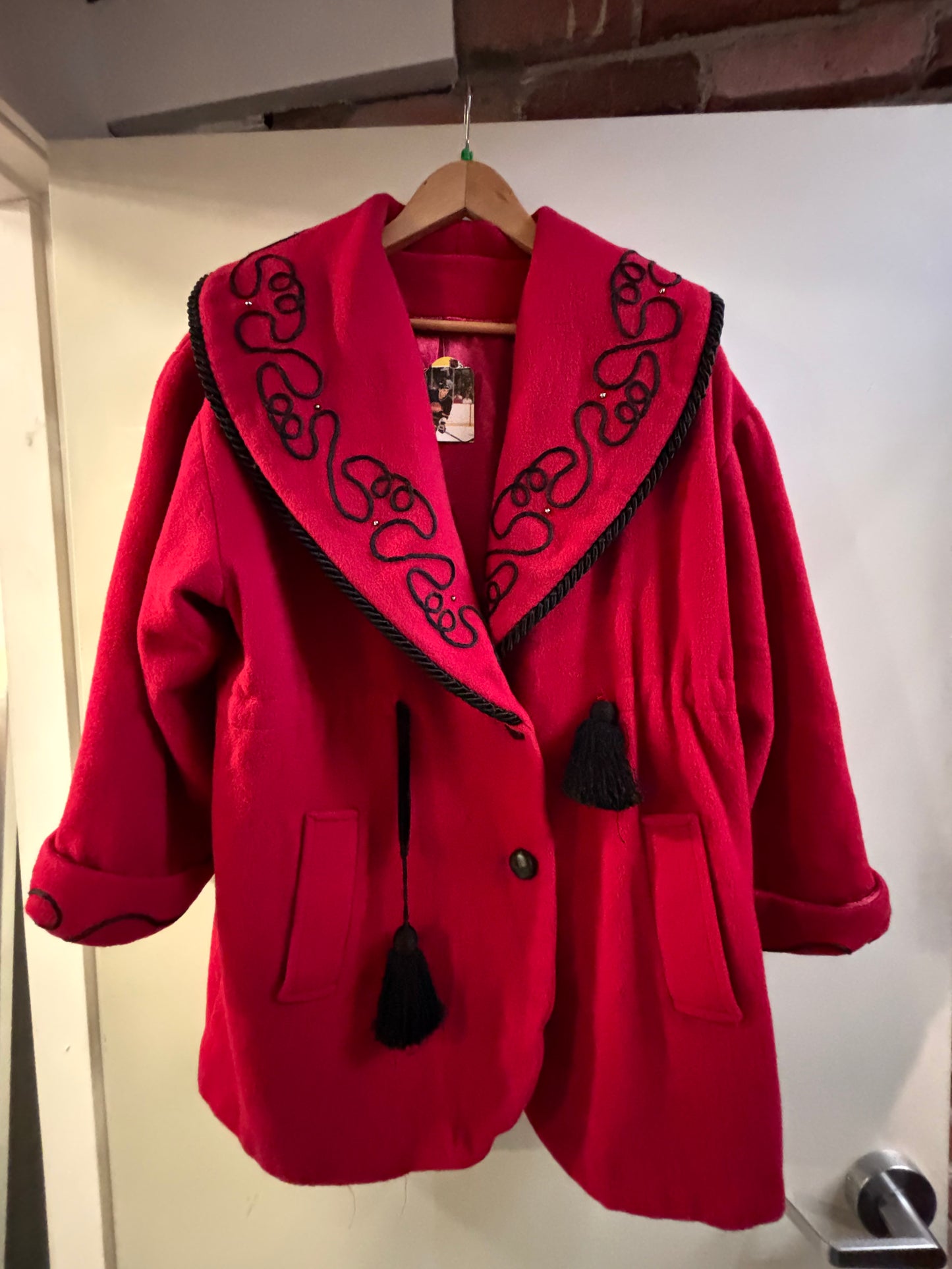 size L/G red wool with black details VINTAGE Braemar jacket