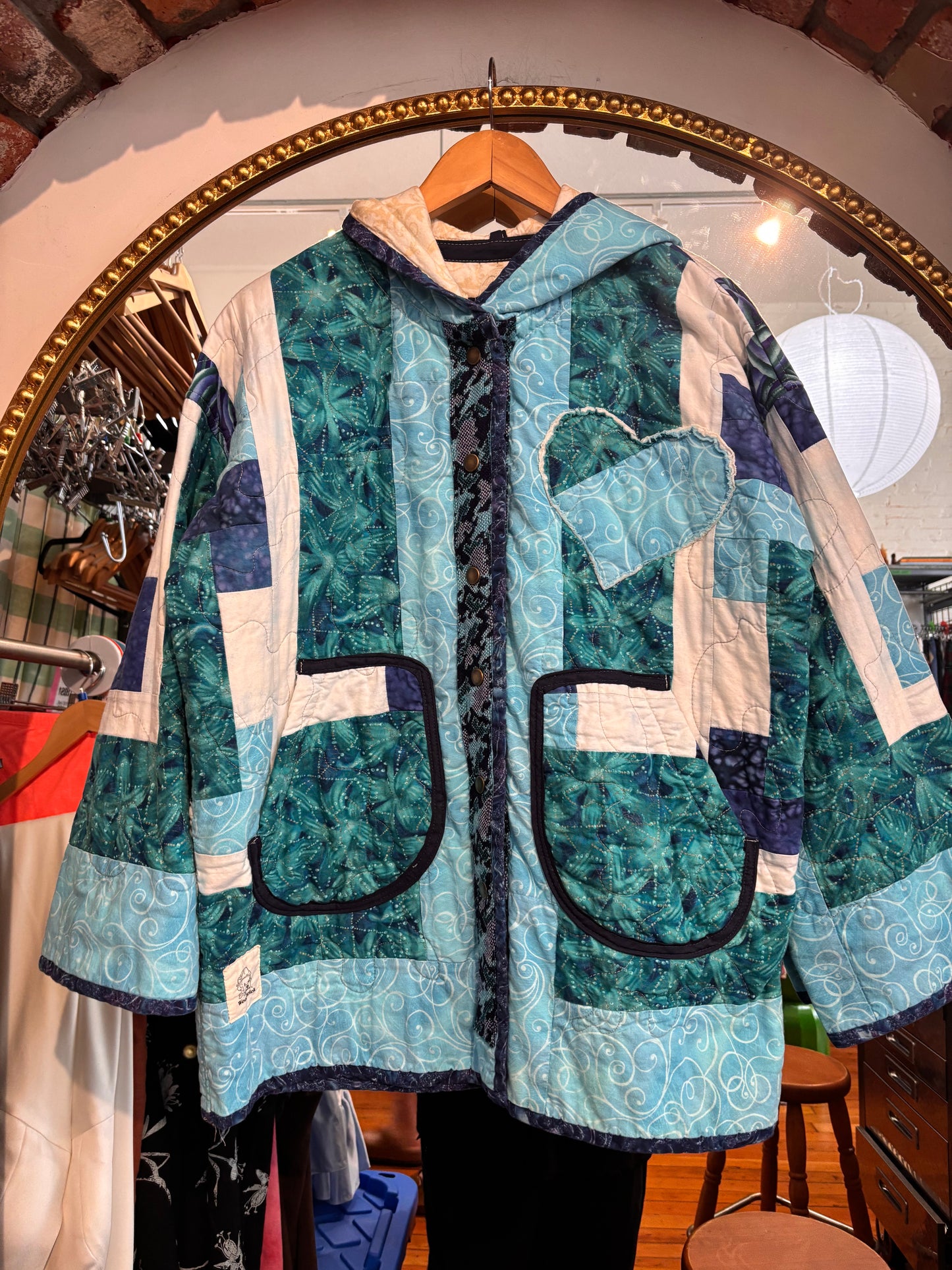 size XL+ Woodbrick quilted jacket "modern blues with hood and long length"