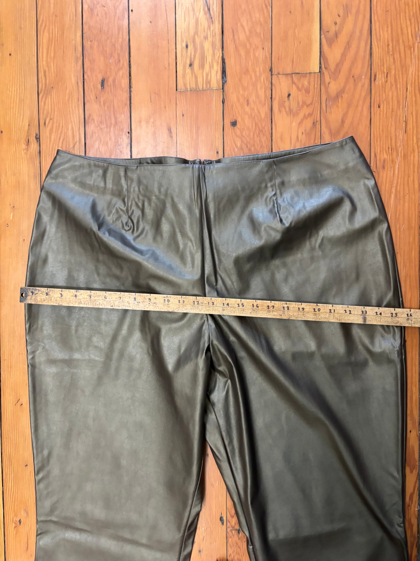 Vintage size 22 shiny pleather bronze-ish Un Deux Trois pants