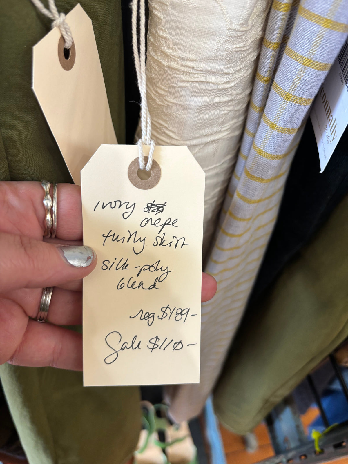 size 5-6X cream SILK blend Connally Goods skirt - short