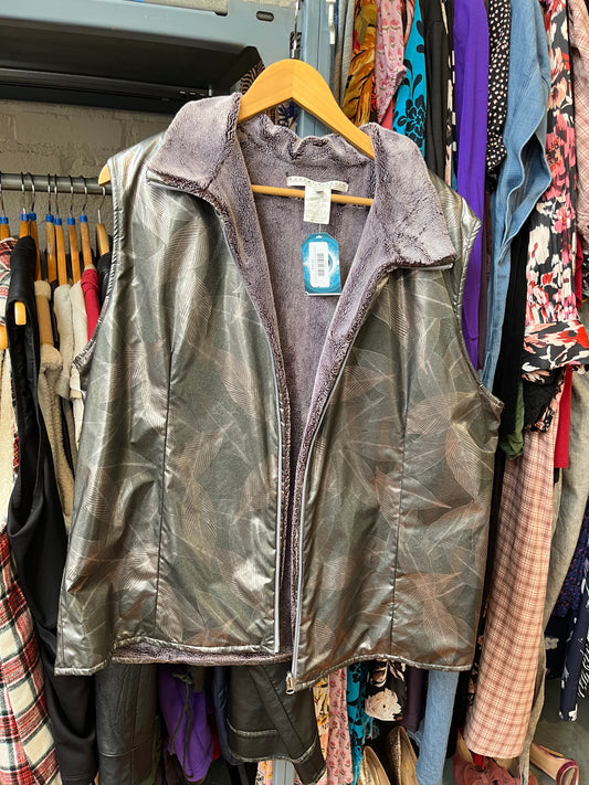 size XXL silver faux fur VINTAGE Robert Kitchen vest - zip up