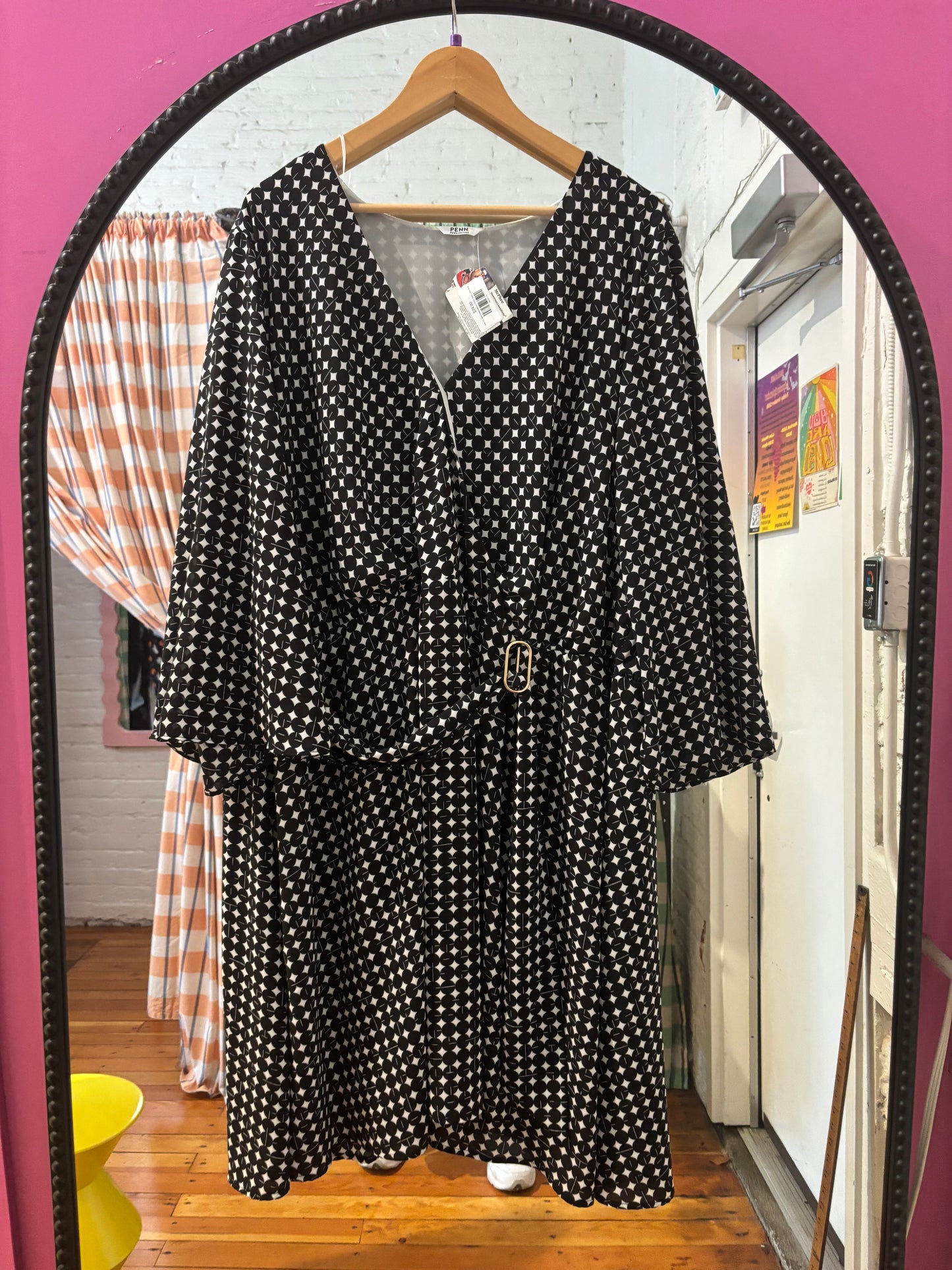 size 5X black white pattern PENN dress - faux wrap