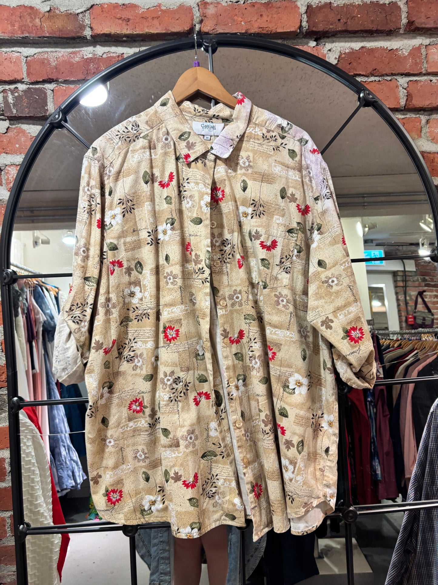 size 3X beige with flowers VINTAGE Career Elements  top - button up