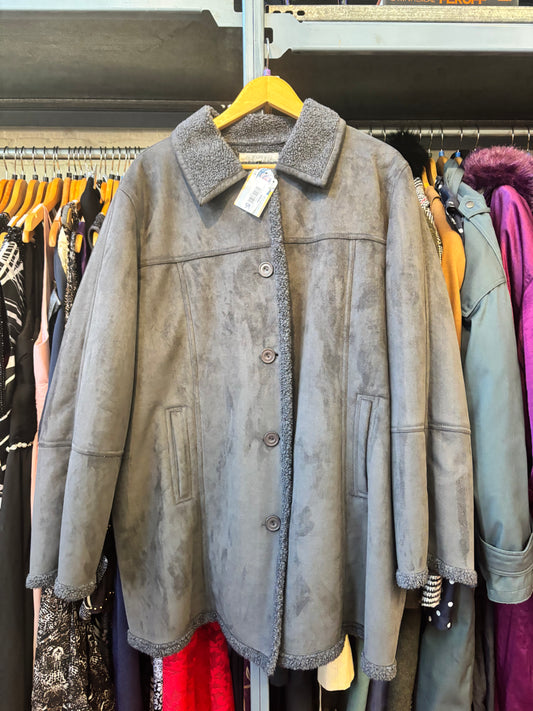 Vintage AE Sport and Co Grey faux suede Size 3X