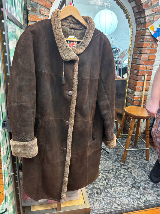 Hide Society Brown shearling coat deep brown . Size 22