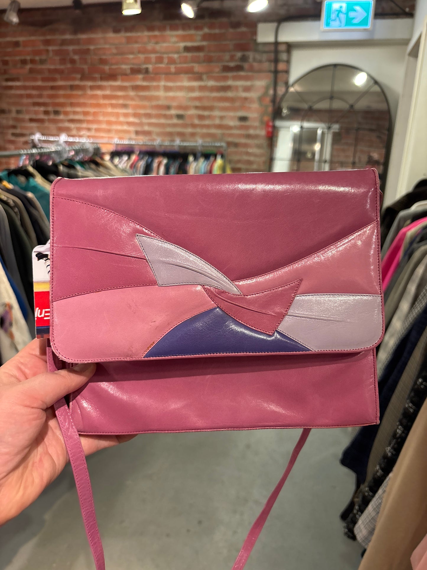 small pink leather vintage made in Italy purse - shoulder