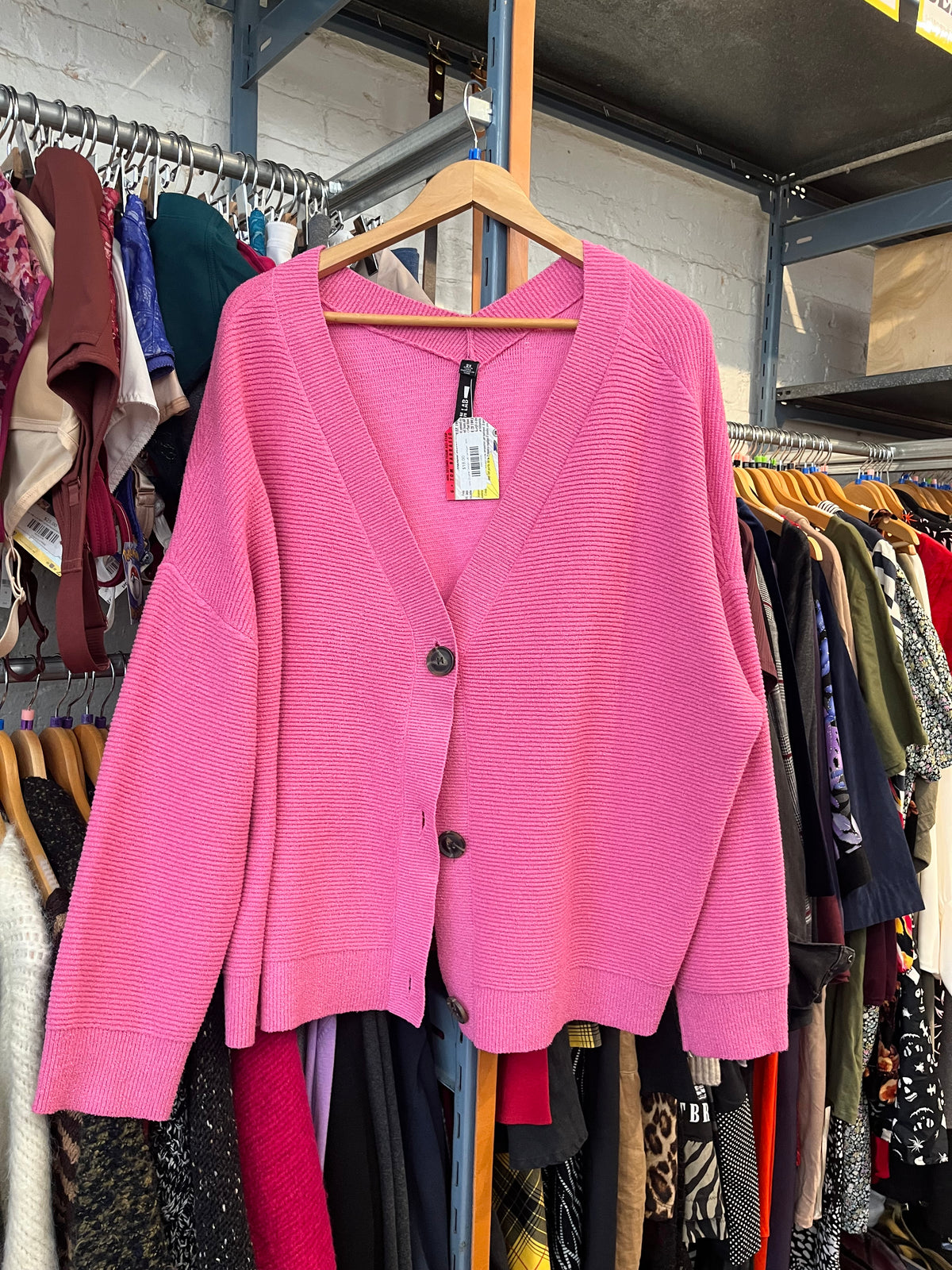 size 2X pink Design Lab cardigan - knit
