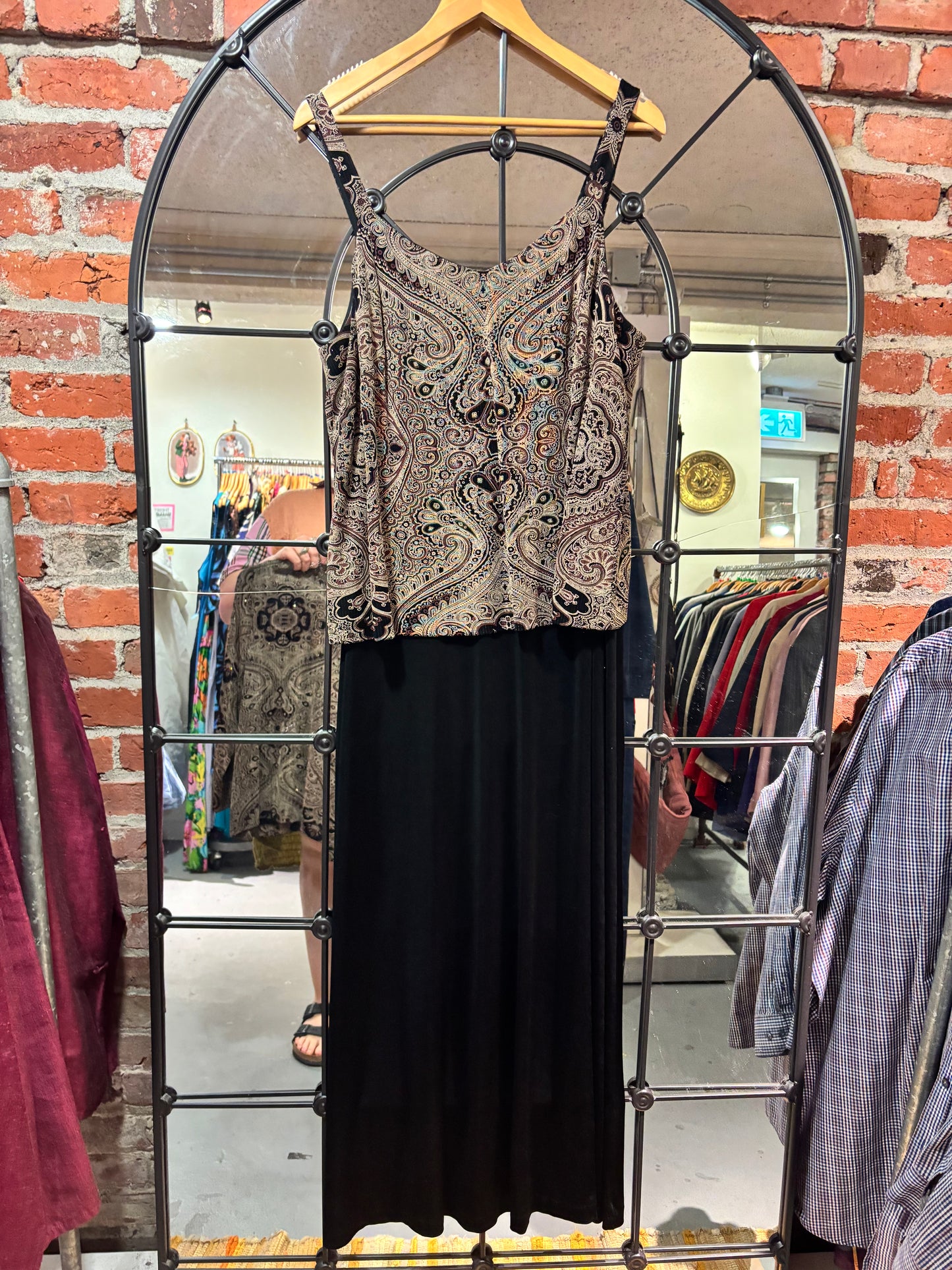 size 2-3X gold paisley sparkles  VINTAGE Alex Evening dress