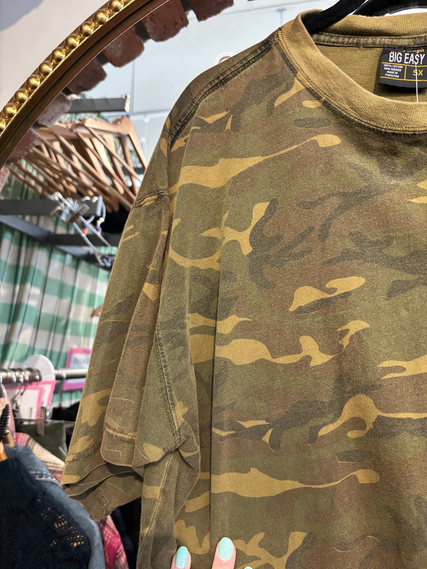 size 5X green camo VINTAGE Big EASY tee shirt