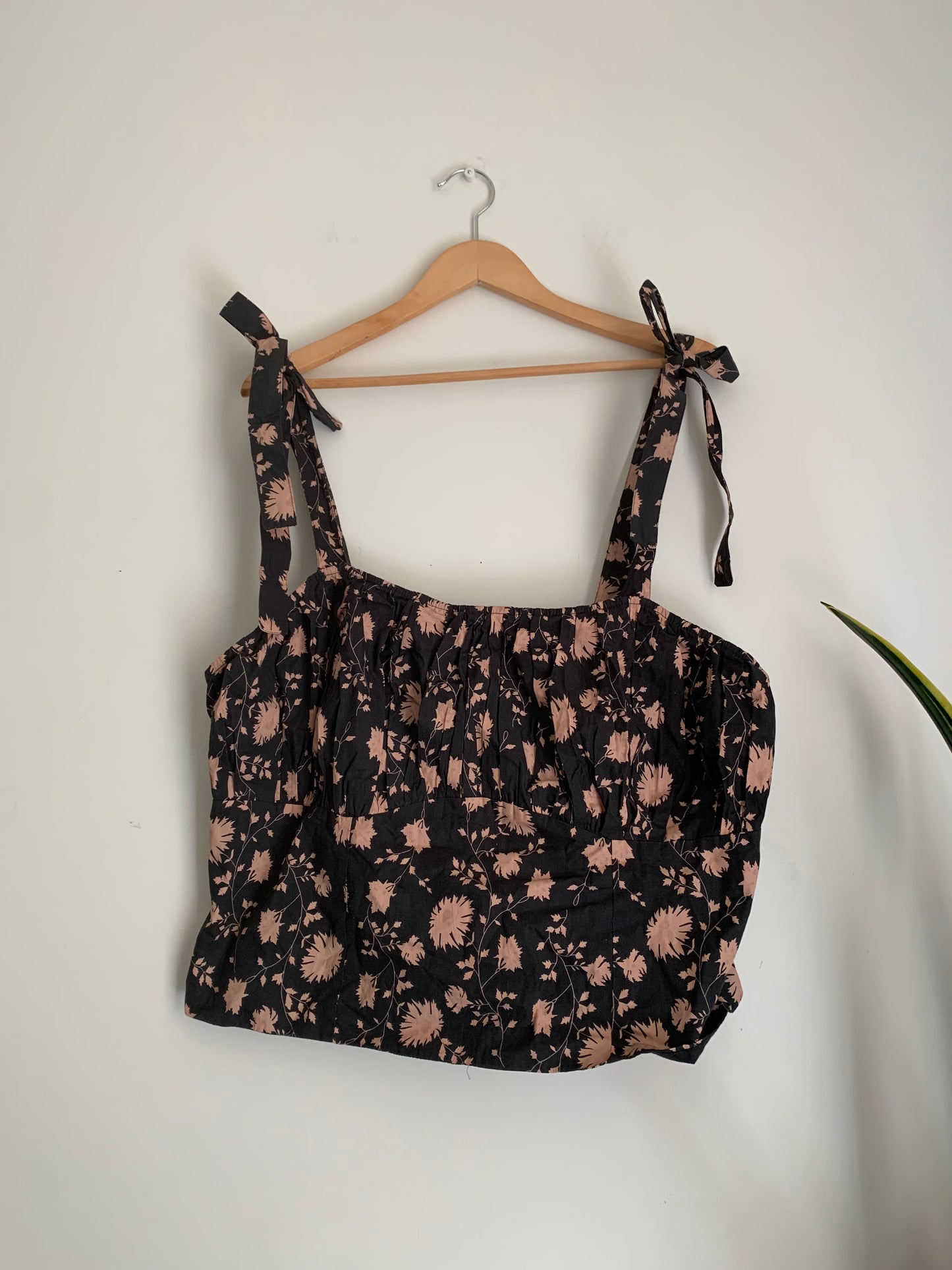 Size 2X Anthropologie Black floral-top (NWT!)