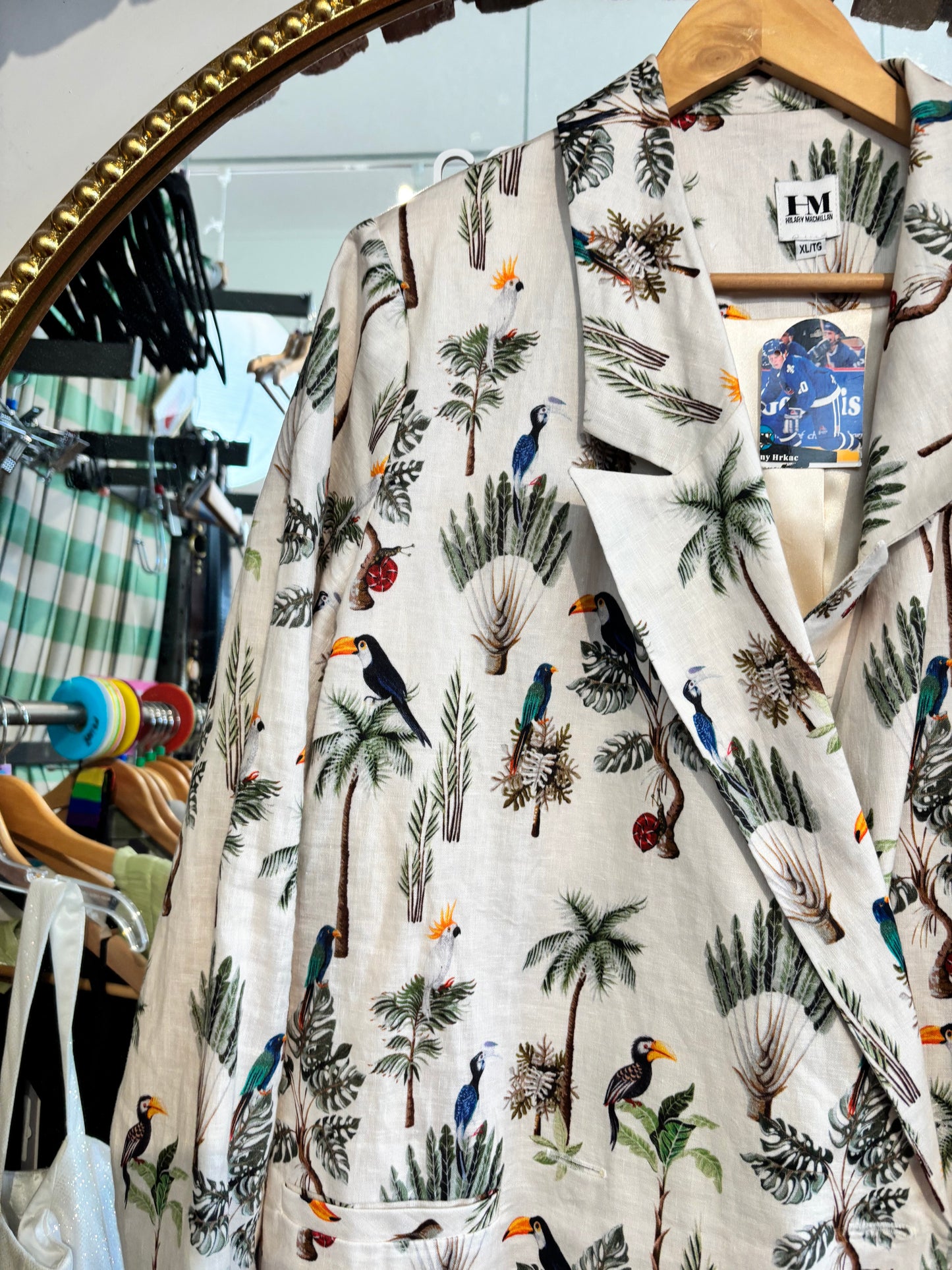 size XL Hilary Macmillan beige with birds and tropical  blazer - double breasted