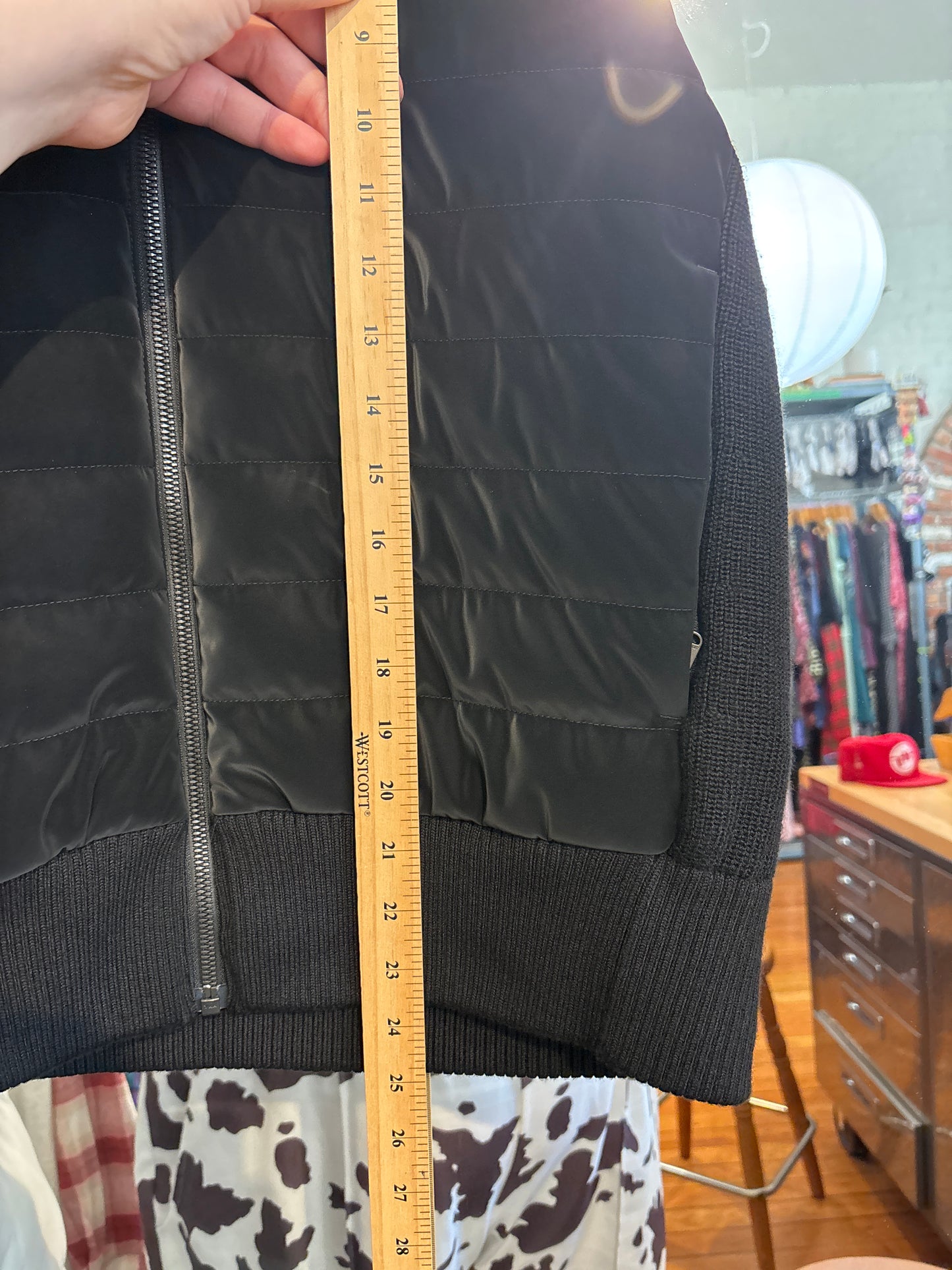 size 1X black merino blend Athleta vest - puffer