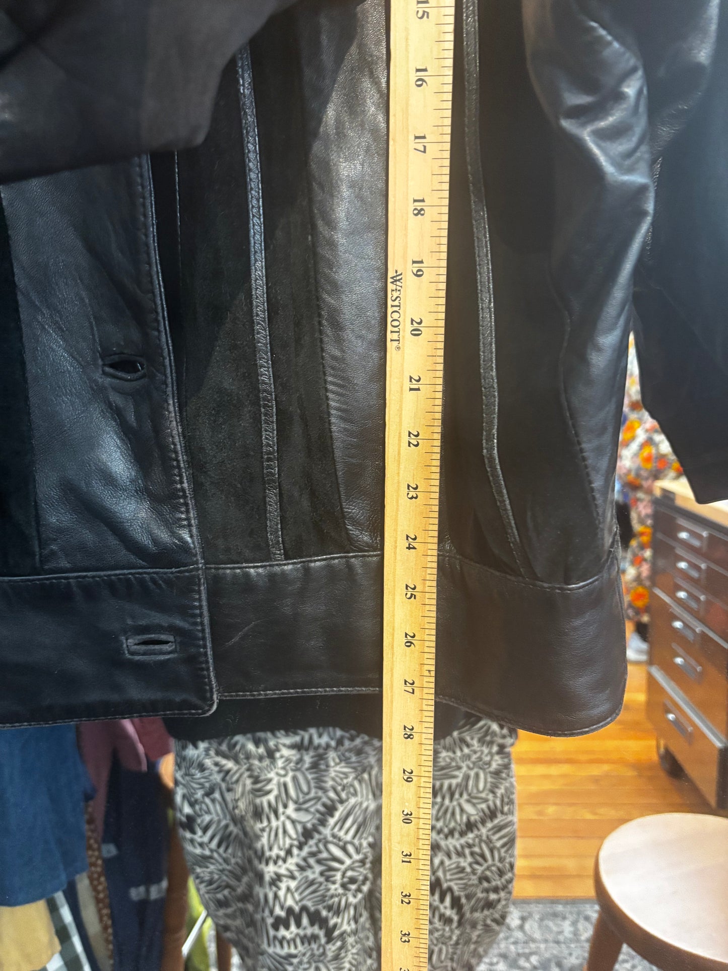 AS IS size 14 black leather and suede VINTAGE Andre Creation jacket