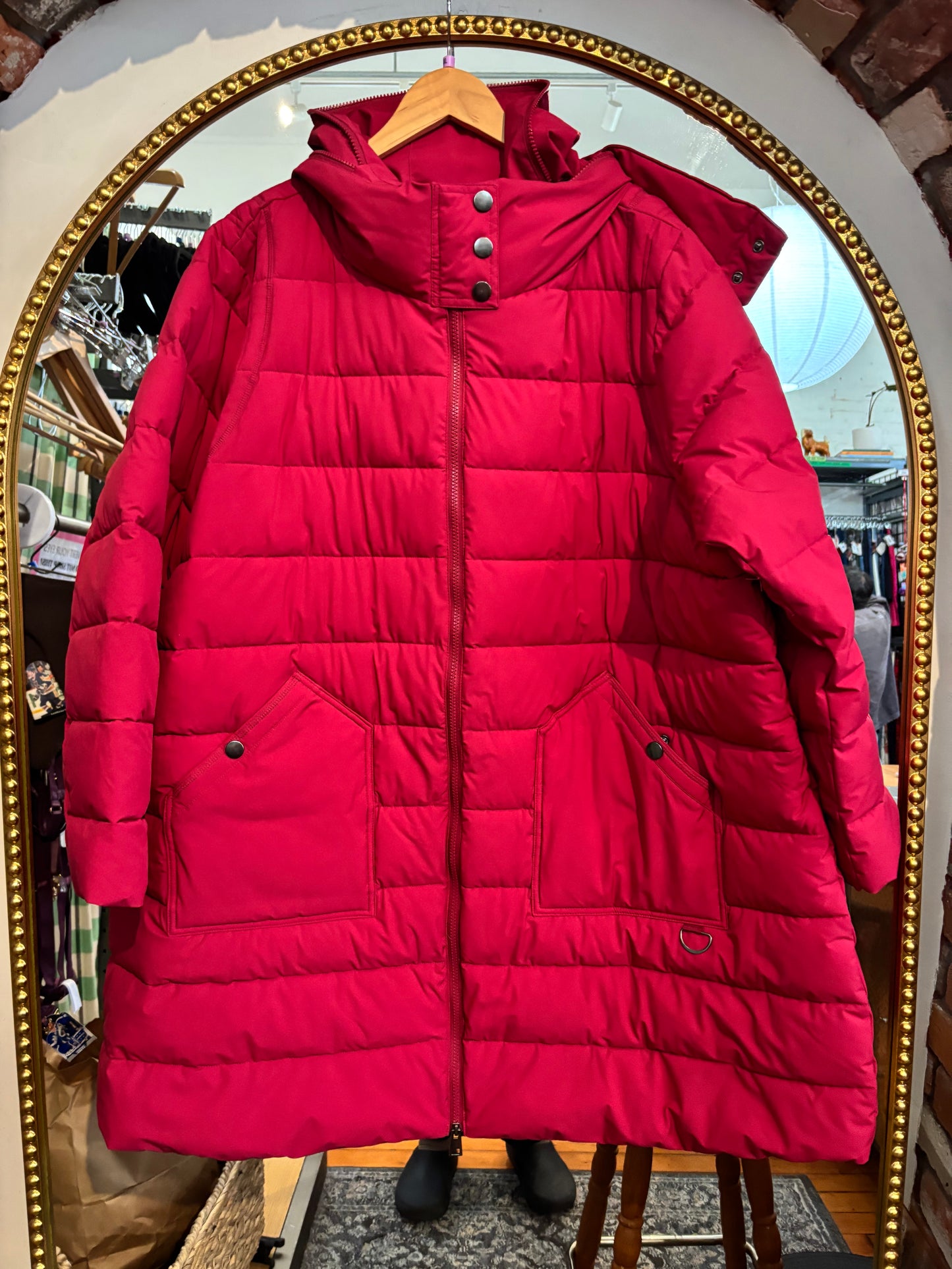 size 4XL fuschia  In Every Story jacket - puffer
