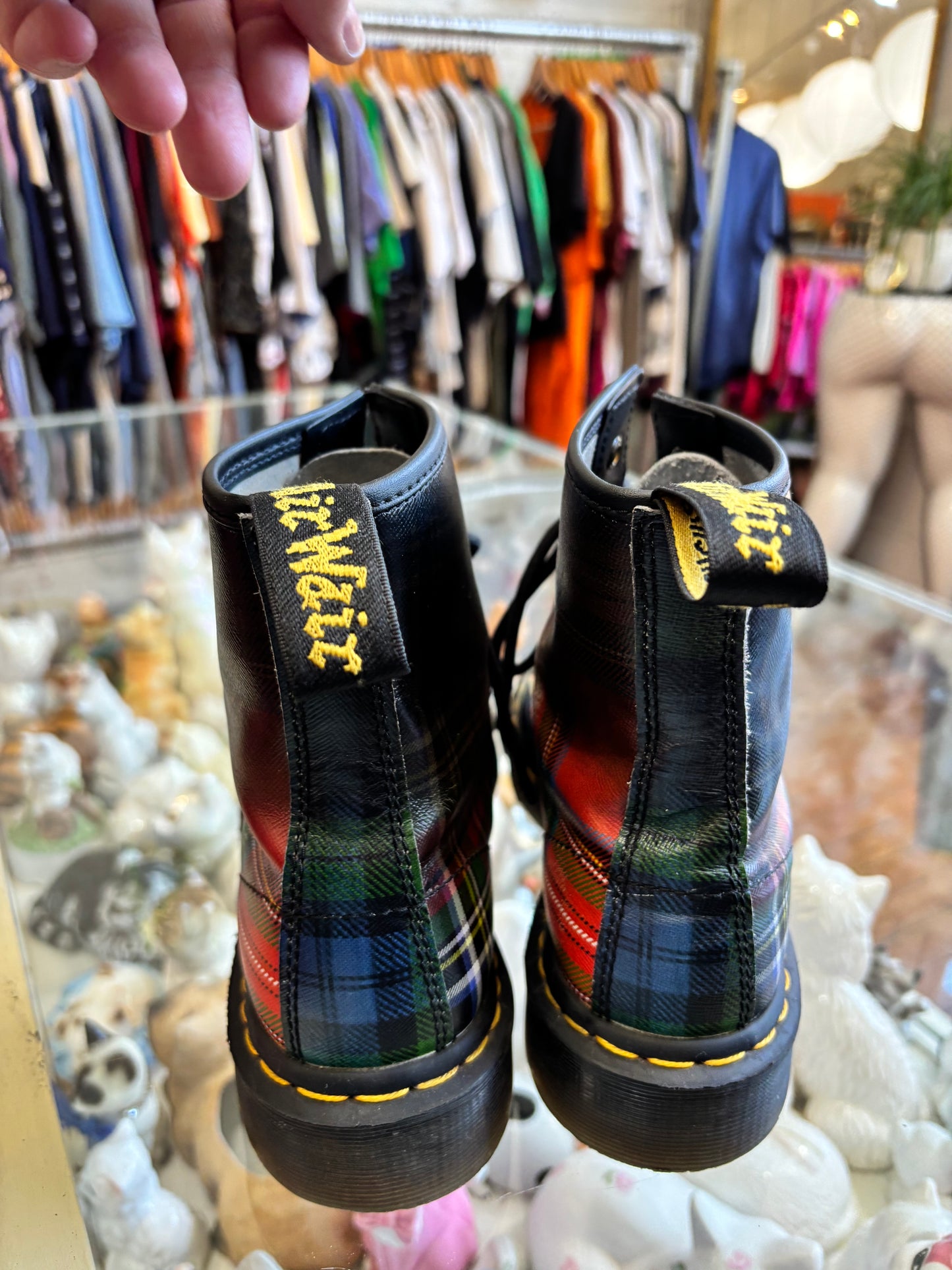size 39 Tartan Doc Martens boots