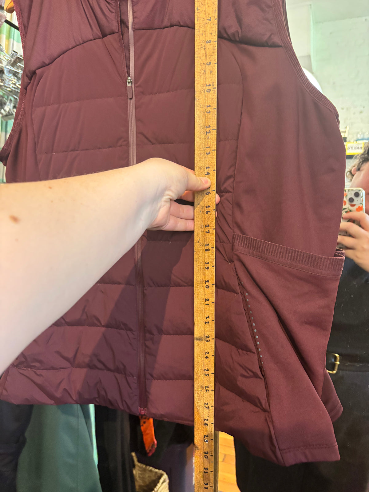 size 20 burgundy DOWN Lululemon vest - puffer