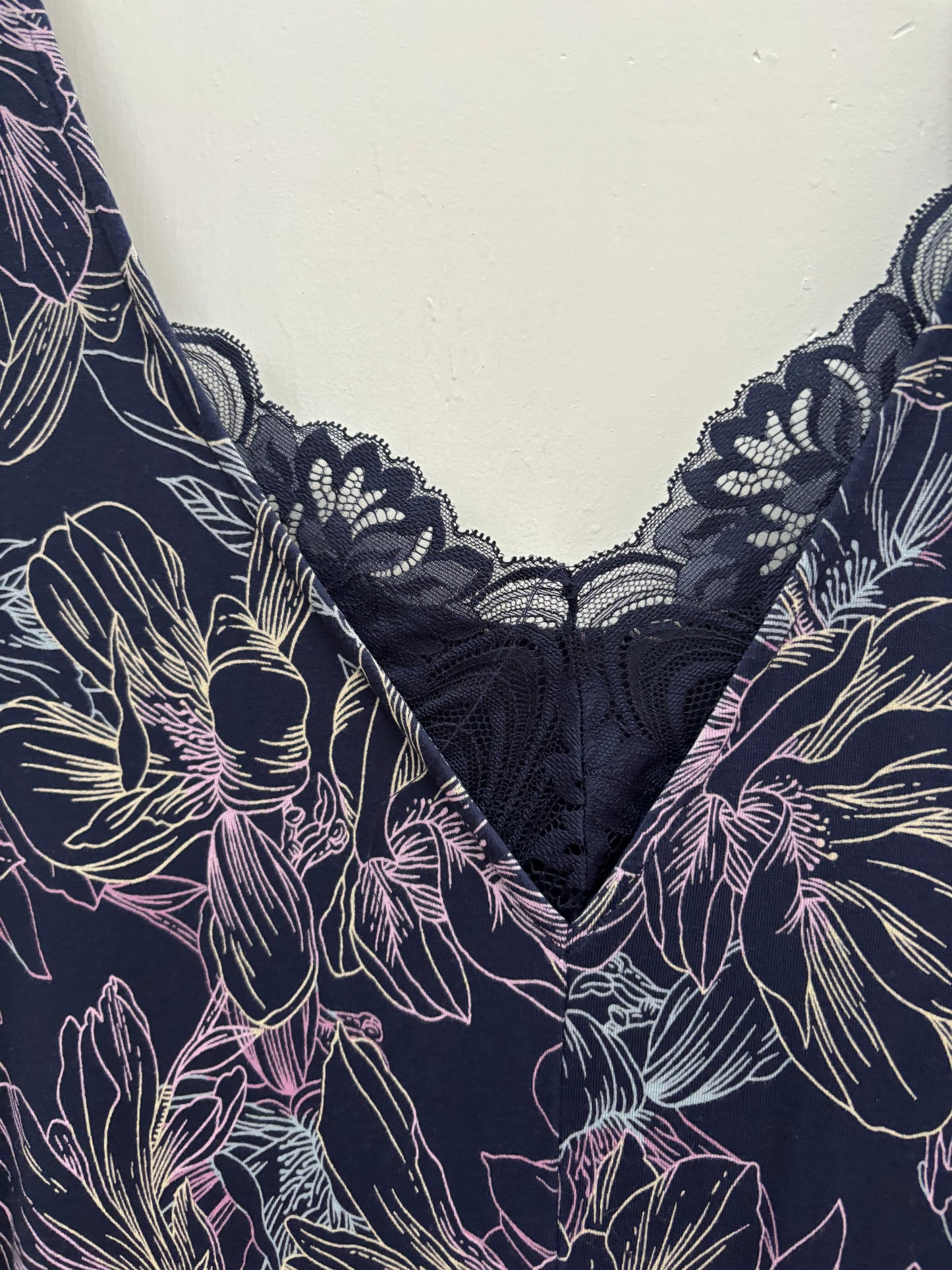 Size 6X Navy-purple floral print  Penningtons Lingerie