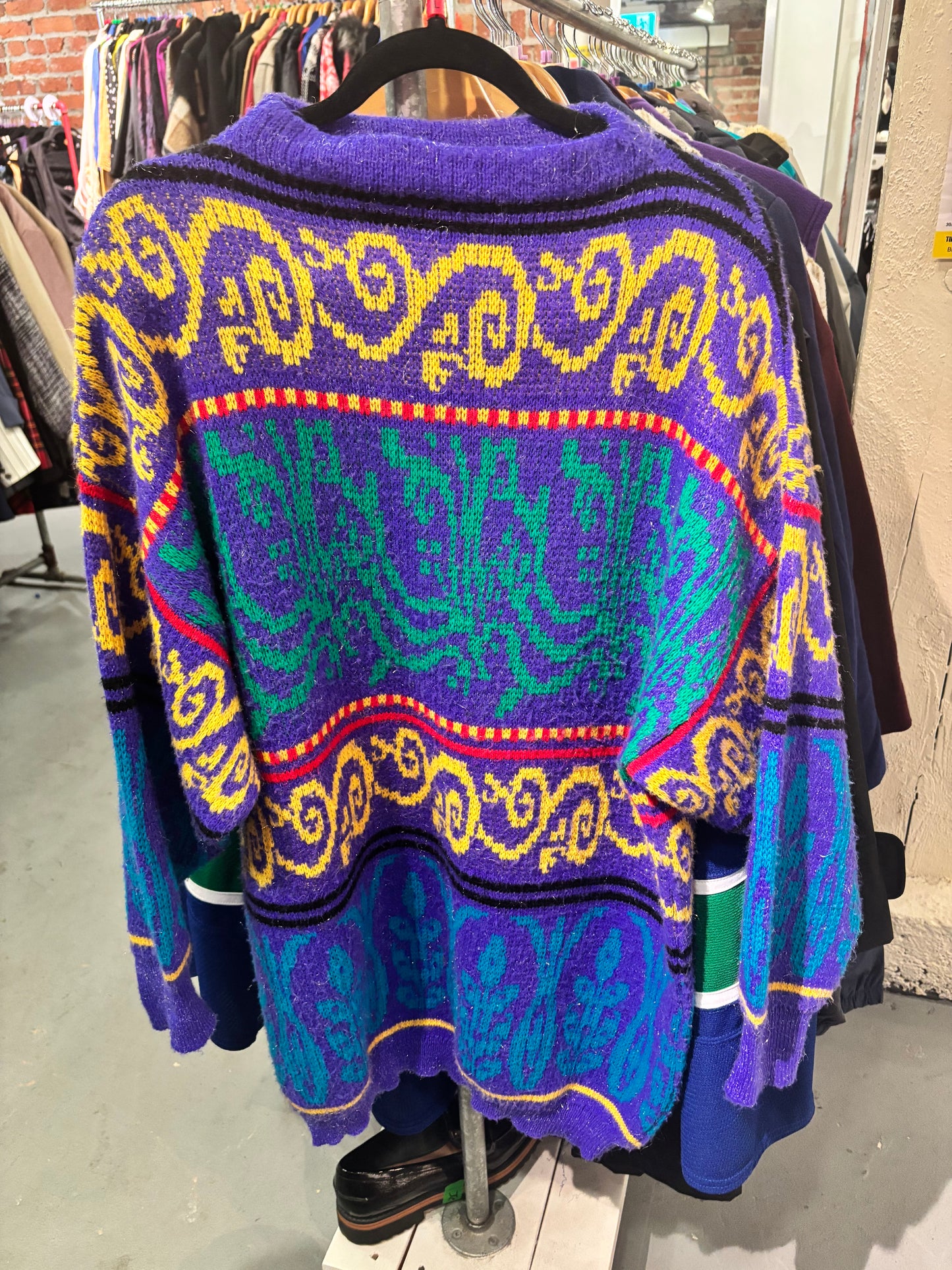 Size L brights patterned sweater Vintage Oui Sweater