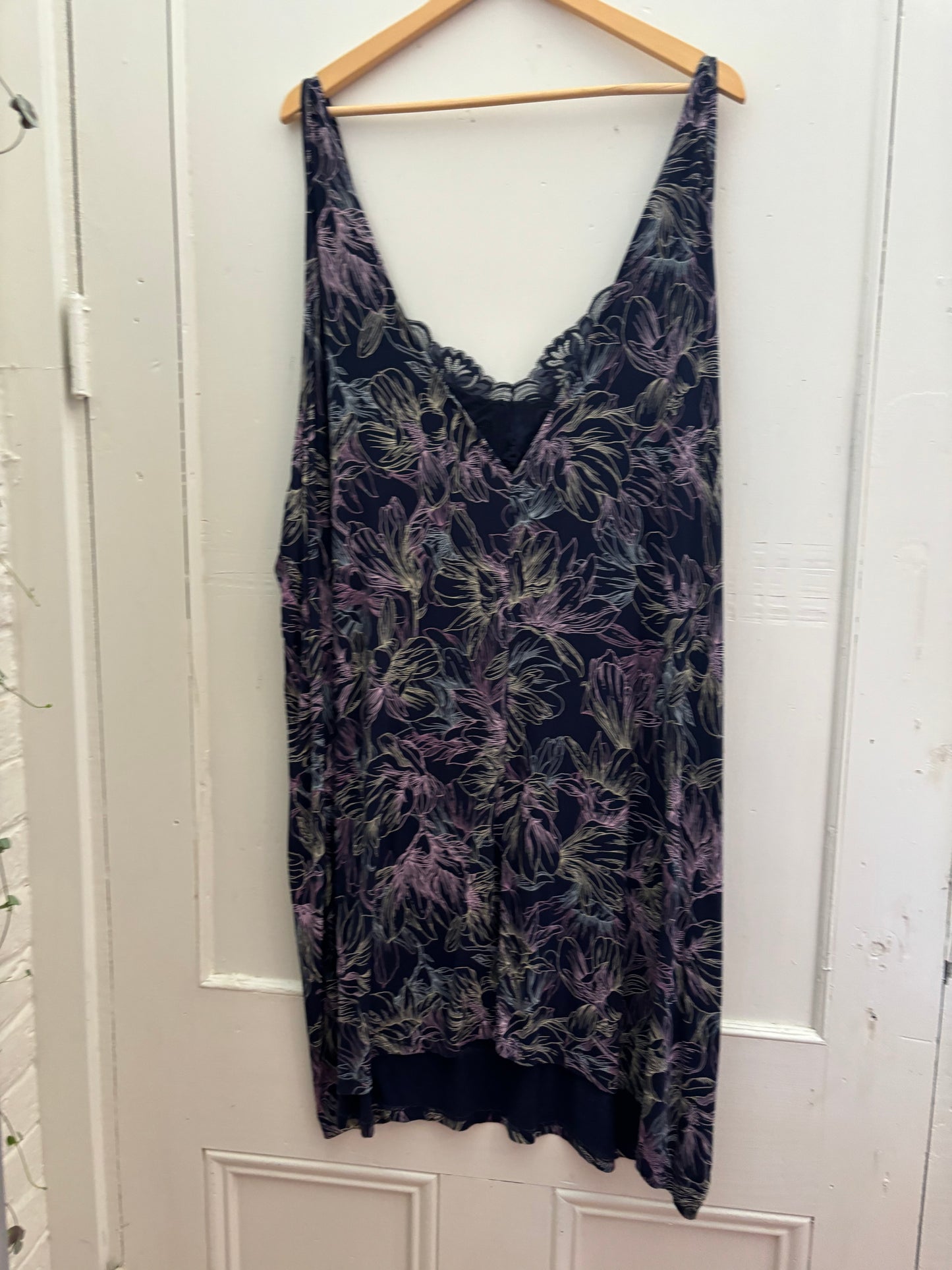 Size 6X Navy-purple floral print  Penningtons Lingerie