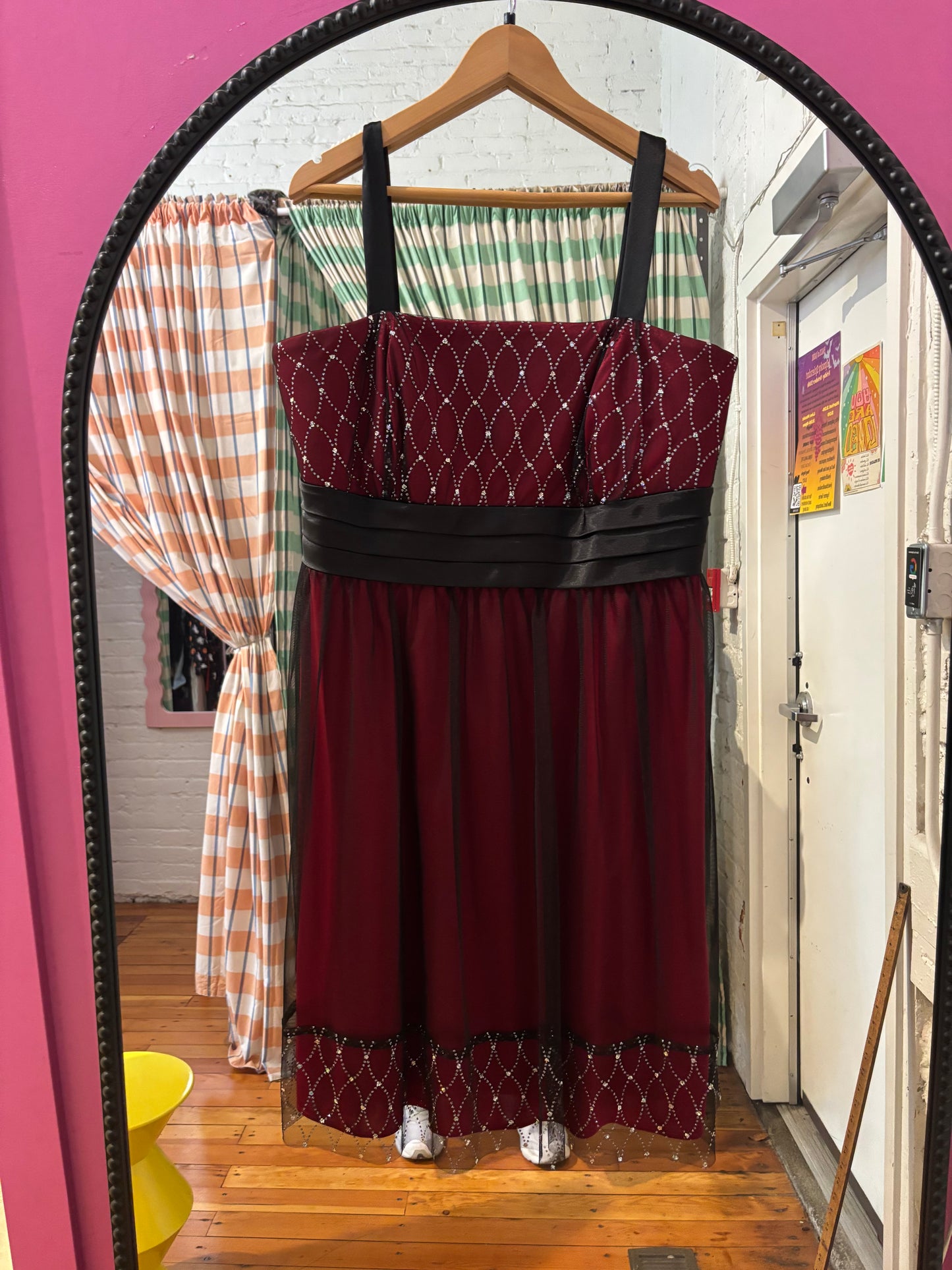 Vintage size 18 black bedazzled overlay on burgundy R&M woman dress - cocktail