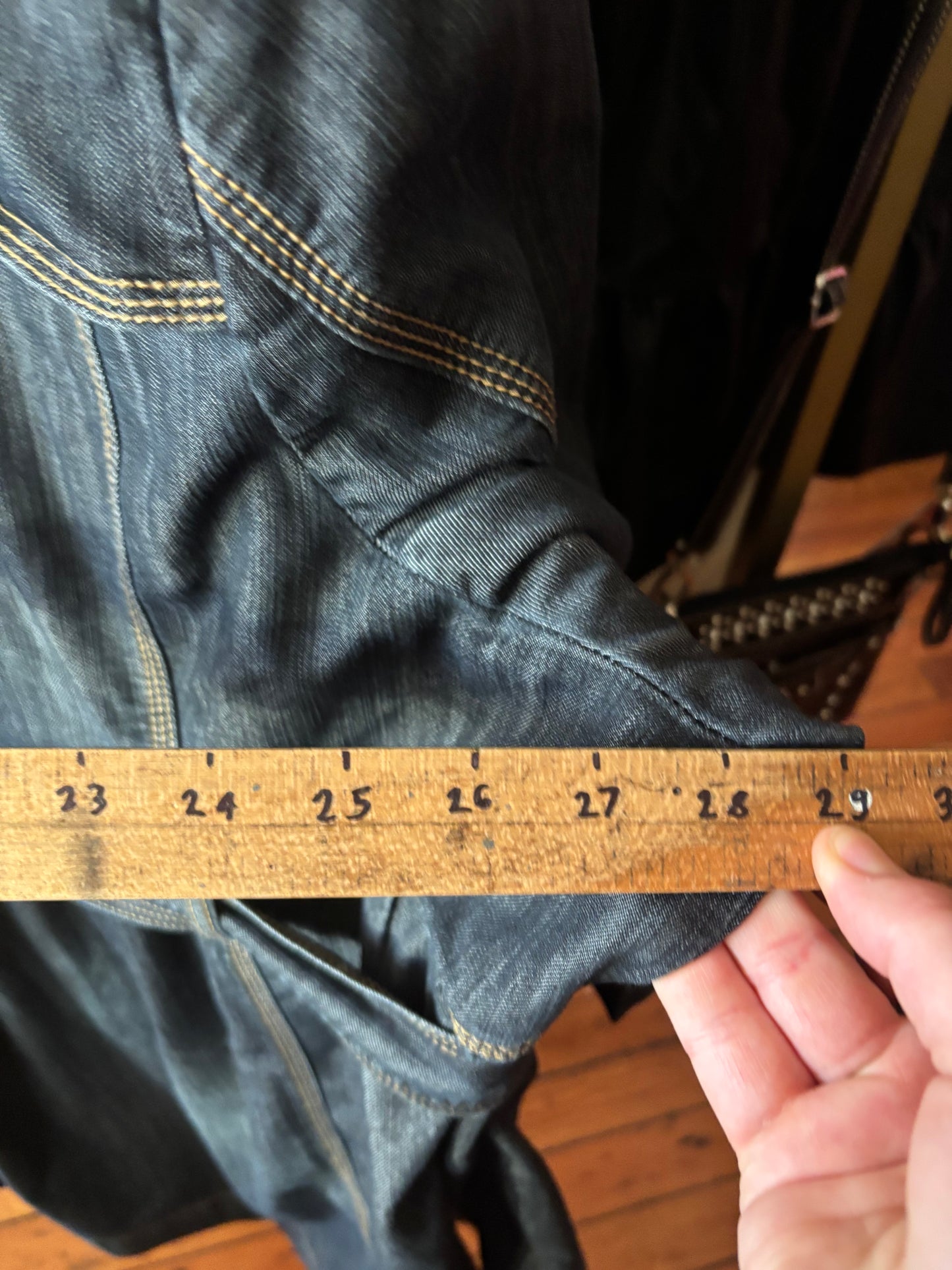 vintage size 26/28 Venezia denim trench