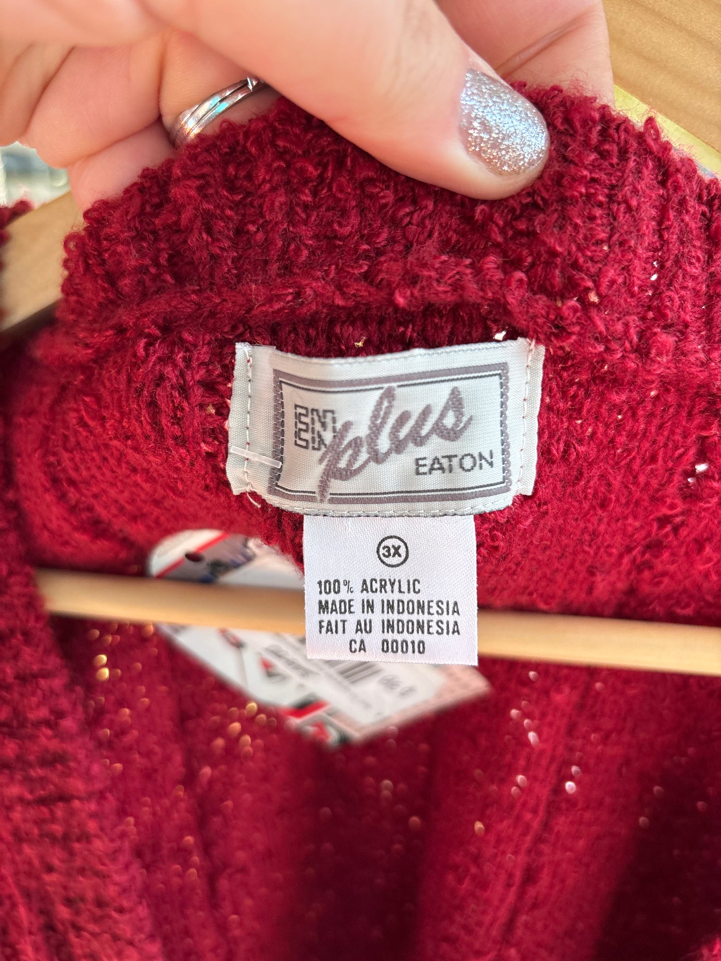 size 3X burgundy knit with gold buttons VINTAGE  vest - knit