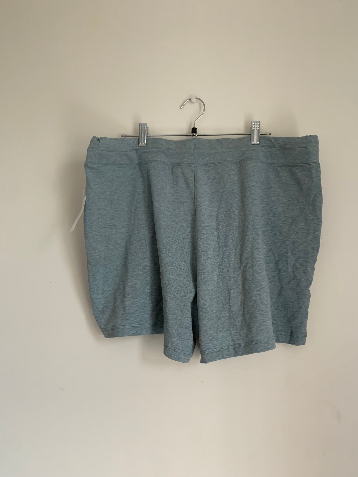 Size XXL Light Grey Shorts (32 degrees cool)