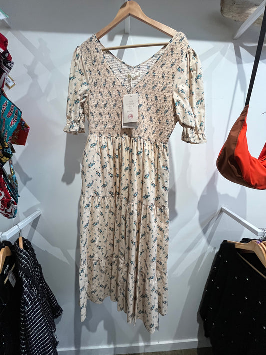 Size 1X Beige-blue floral Christy Dawn Dress