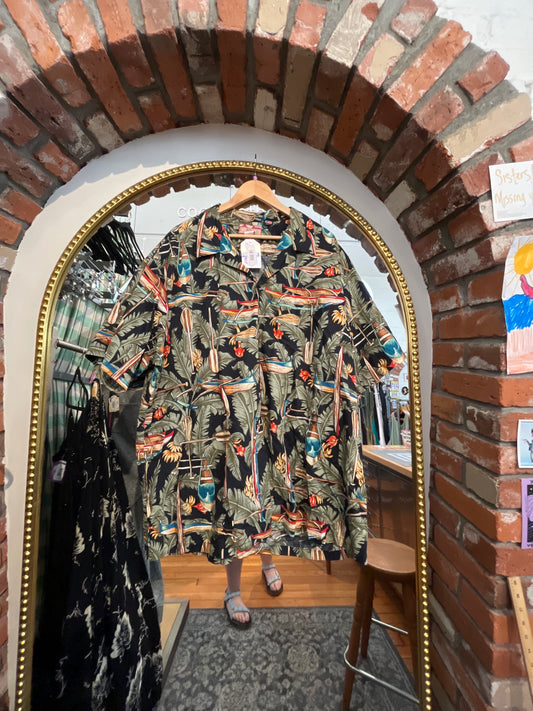 size 4XL black with canoes and foliage VINTAGE RJC top - button up