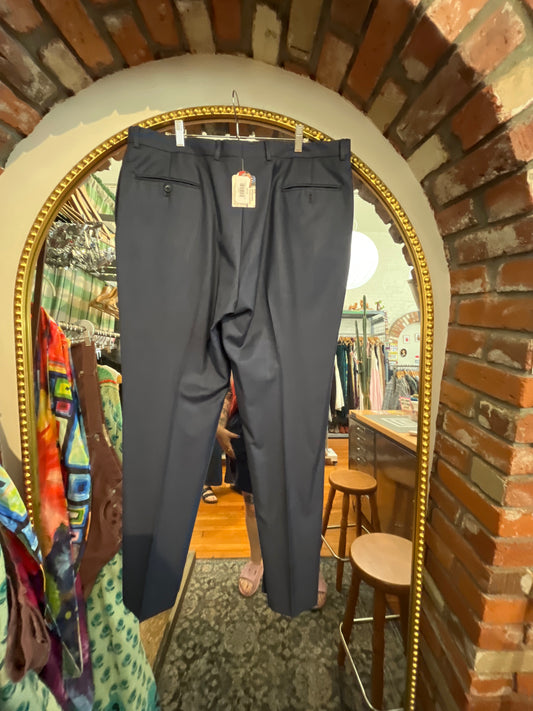 size 40x32 navy wool Tommy Hilfiger pants - matching