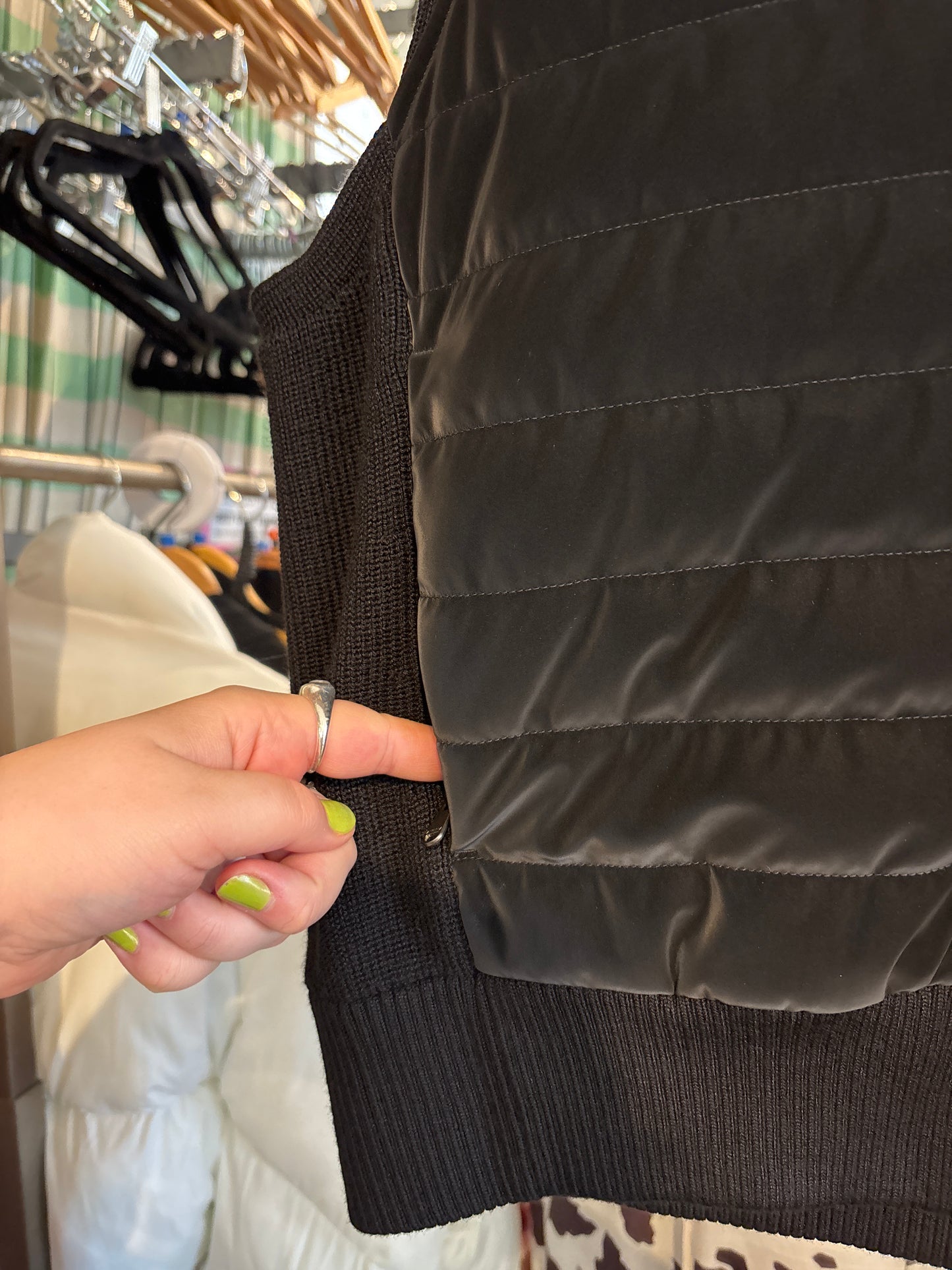 size 1X black merino blend Athleta vest - puffer