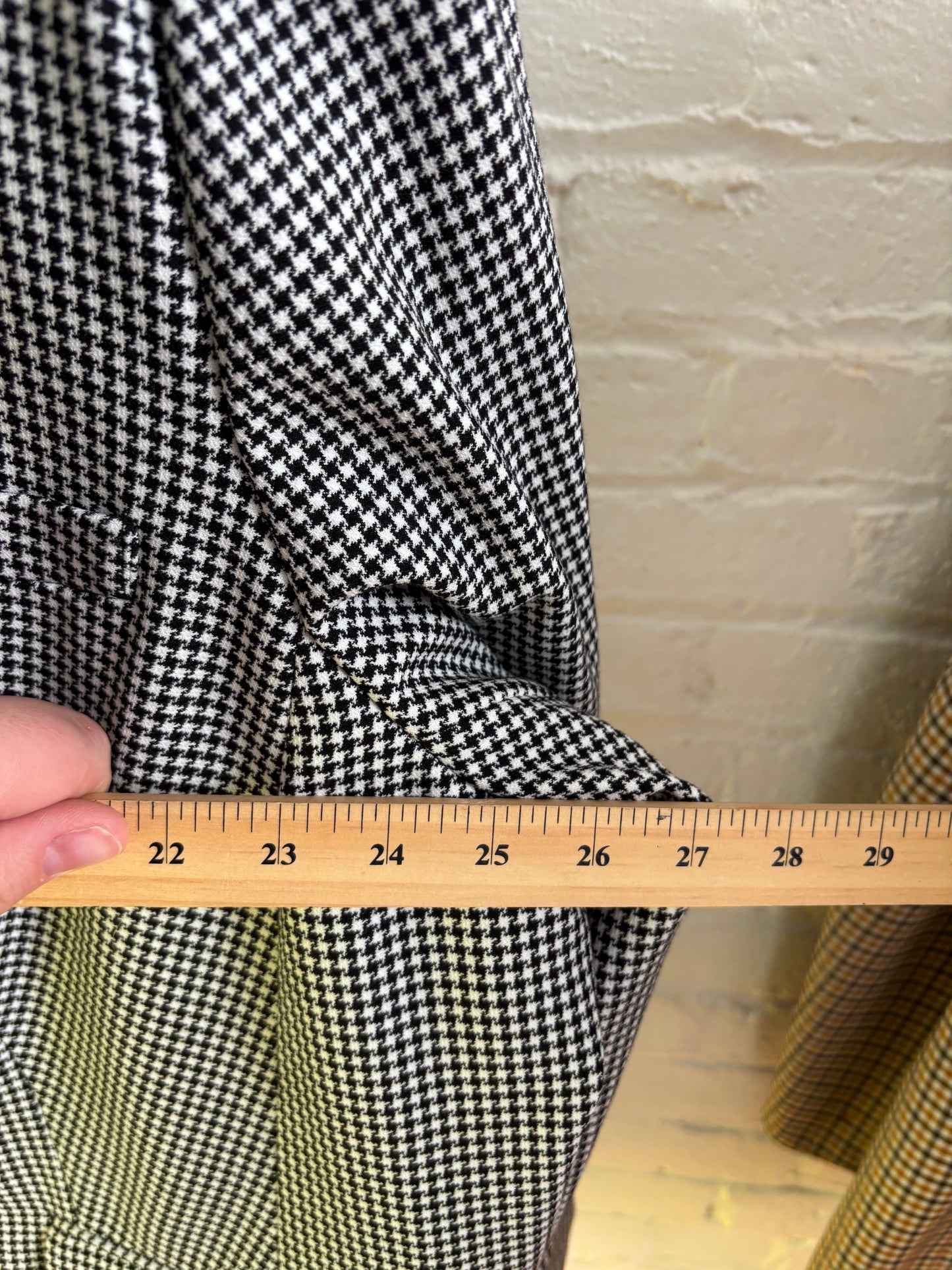 size 20W black white houndstooth Karl Lagerfeld blazer