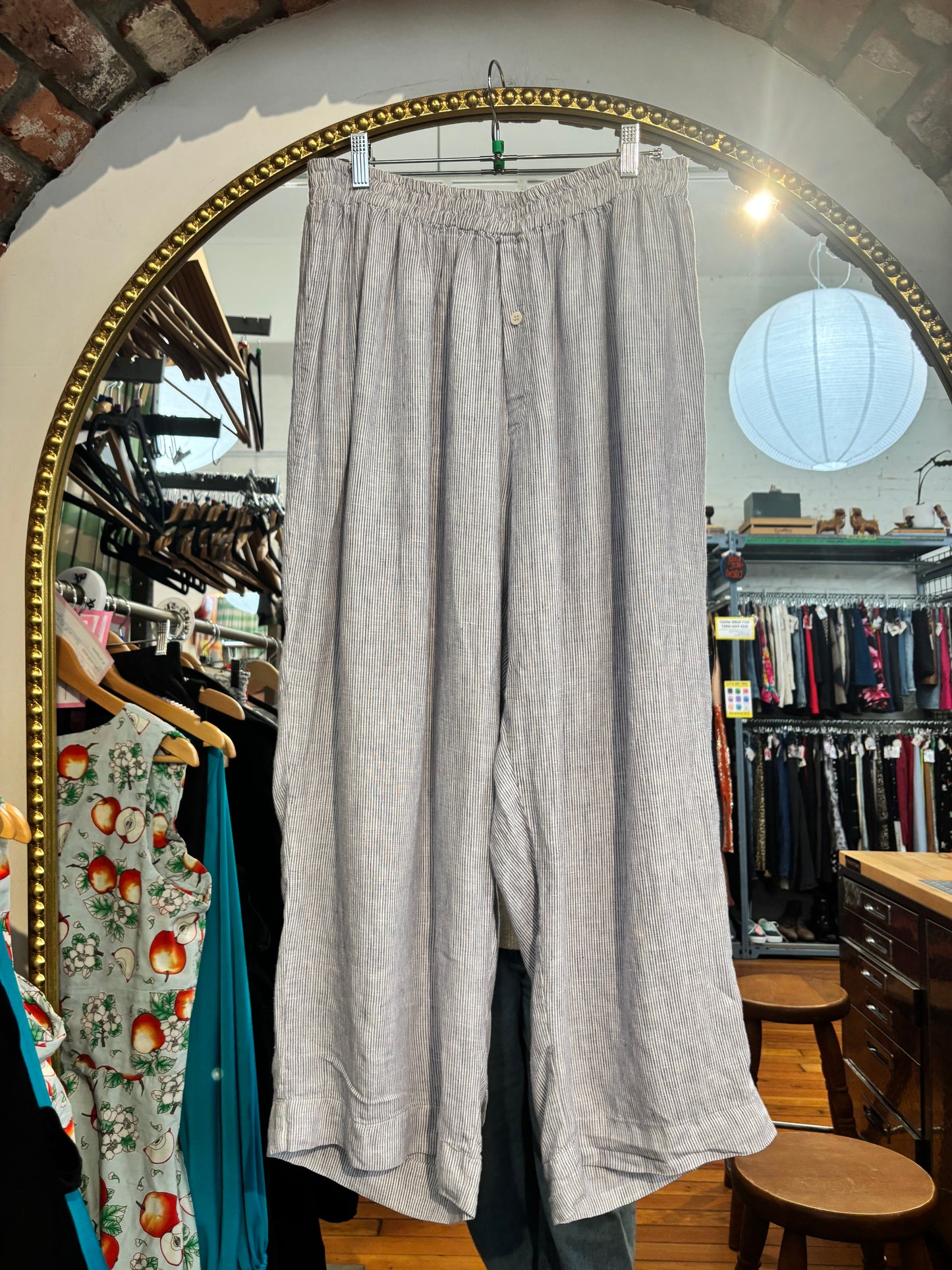 size L/XL white chambray stripe linen Shelter PJ SET- 2 piece