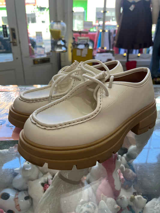 AS IS size 10 CREAM  Cushion AIRE shoes