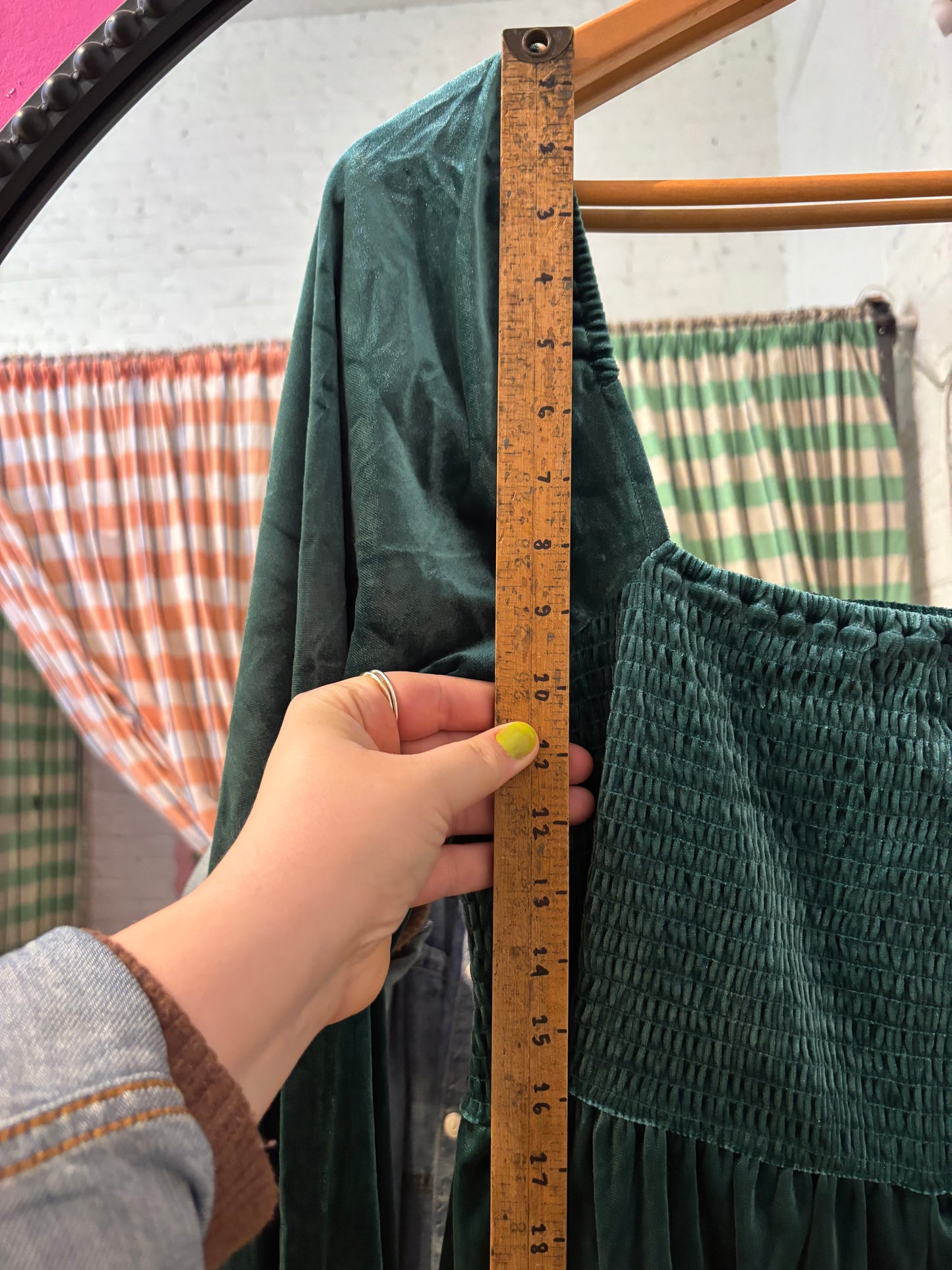 size XL green velvet ruched chest Gap dress - short