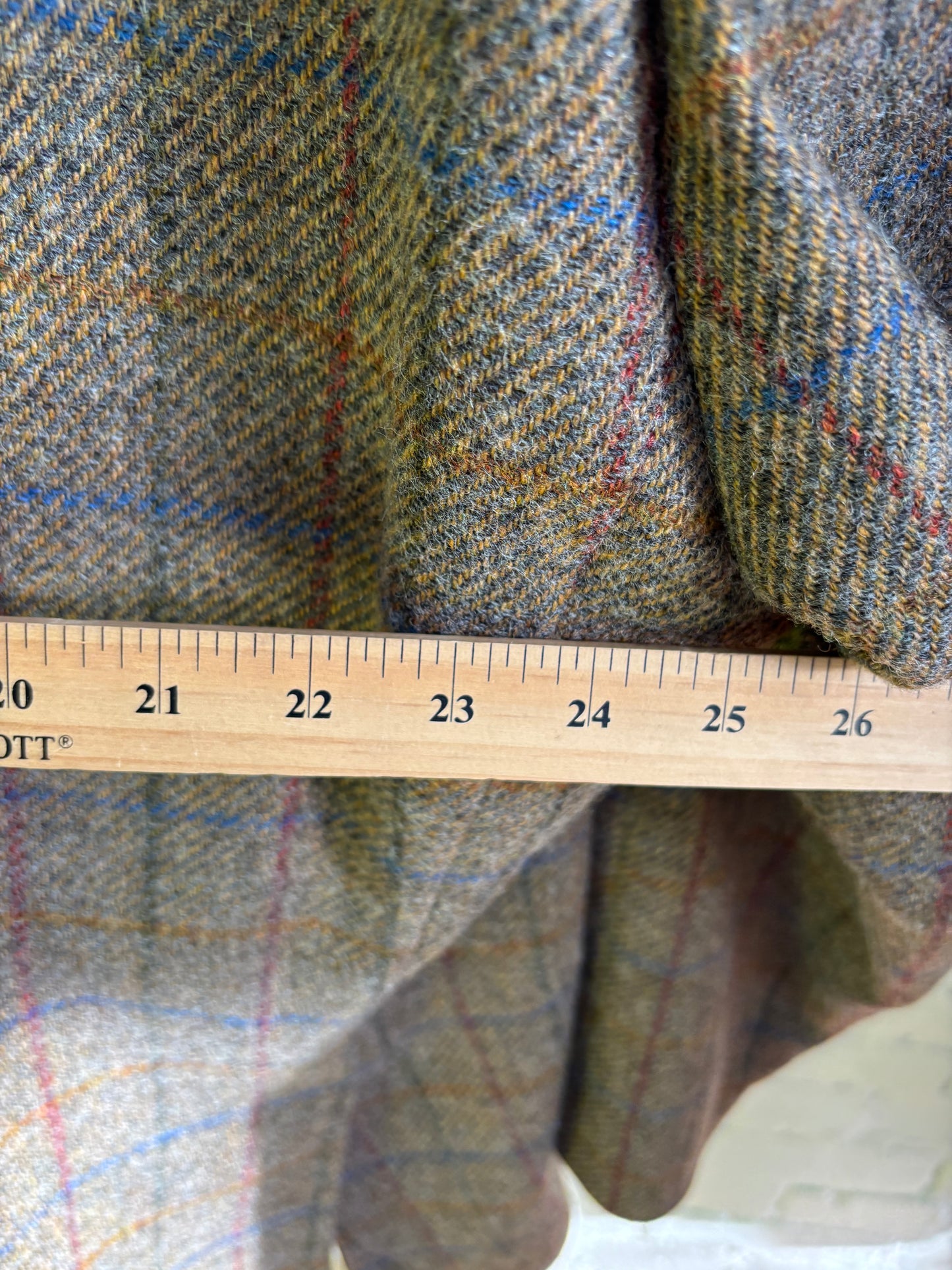 VINTAGE AS IS size 50 Blarney Mills wool plaid blazer
