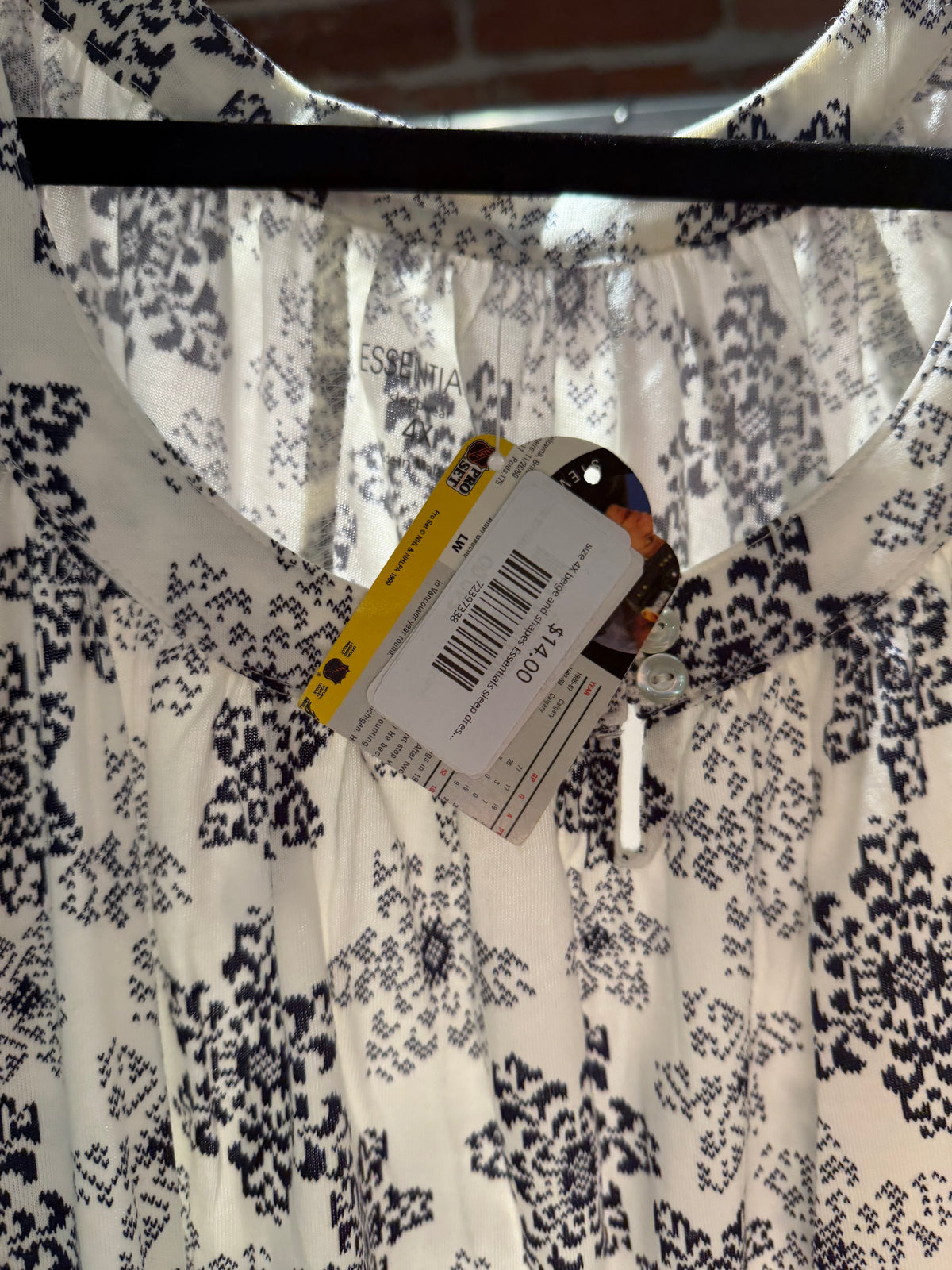 size 4X cream and shapes Essentials sleep dresses