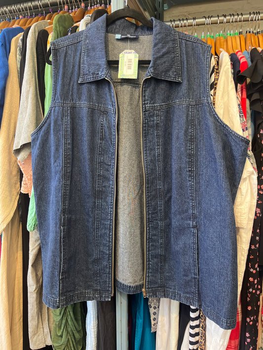 size 2X dark wash zipper VINTAGE Penningtons vest - denim