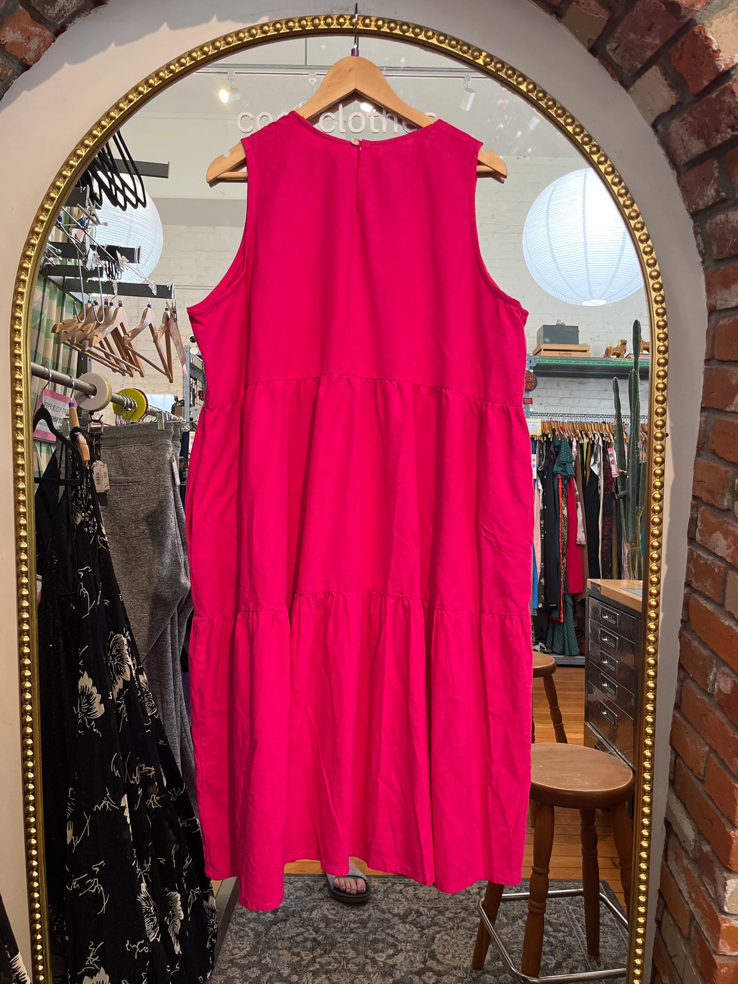 size 7 fuschia linen Sotela dress